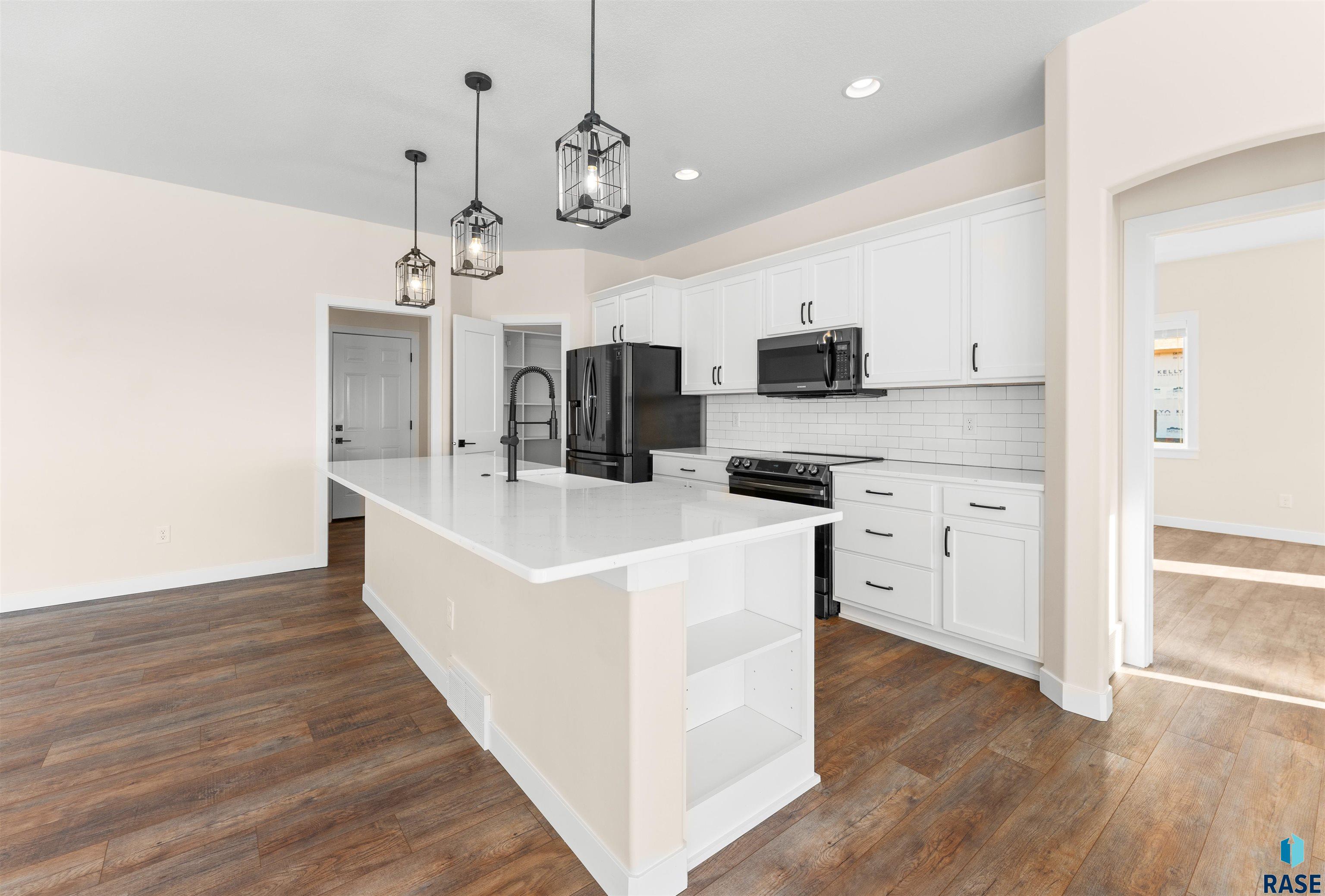 8320 E Wicker Ct