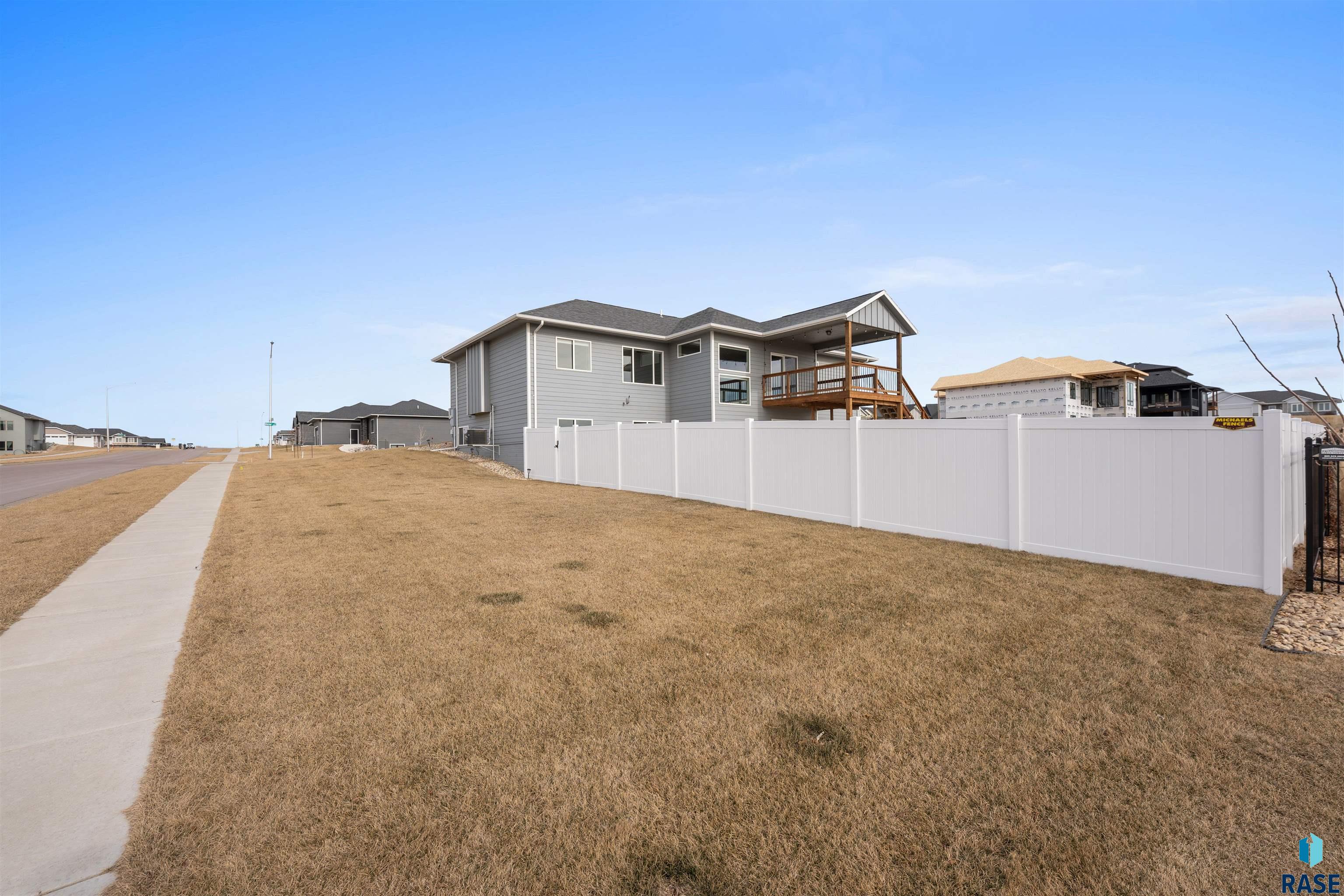8320 E Wicker Ct