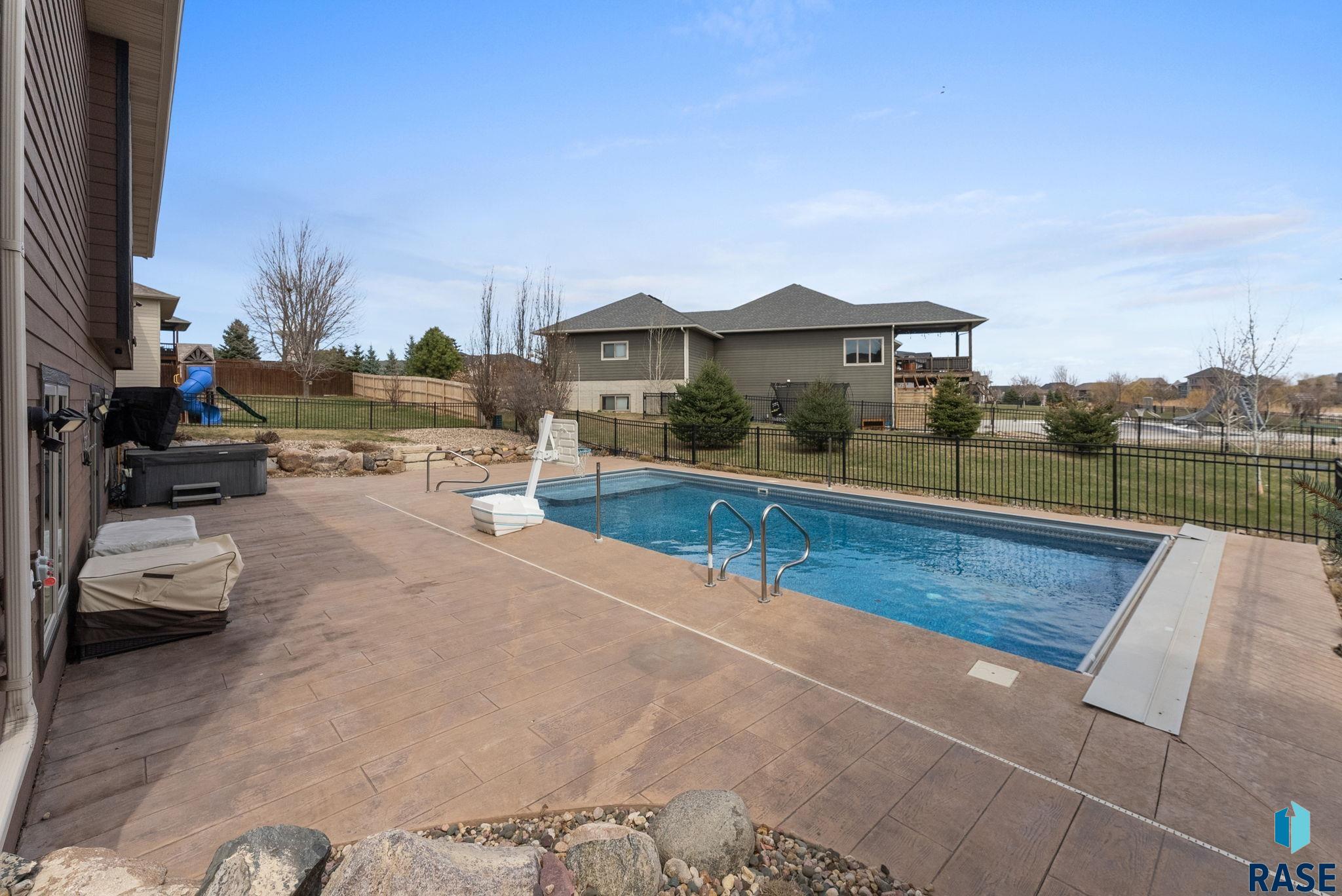 8208 S Spice Hill Cir