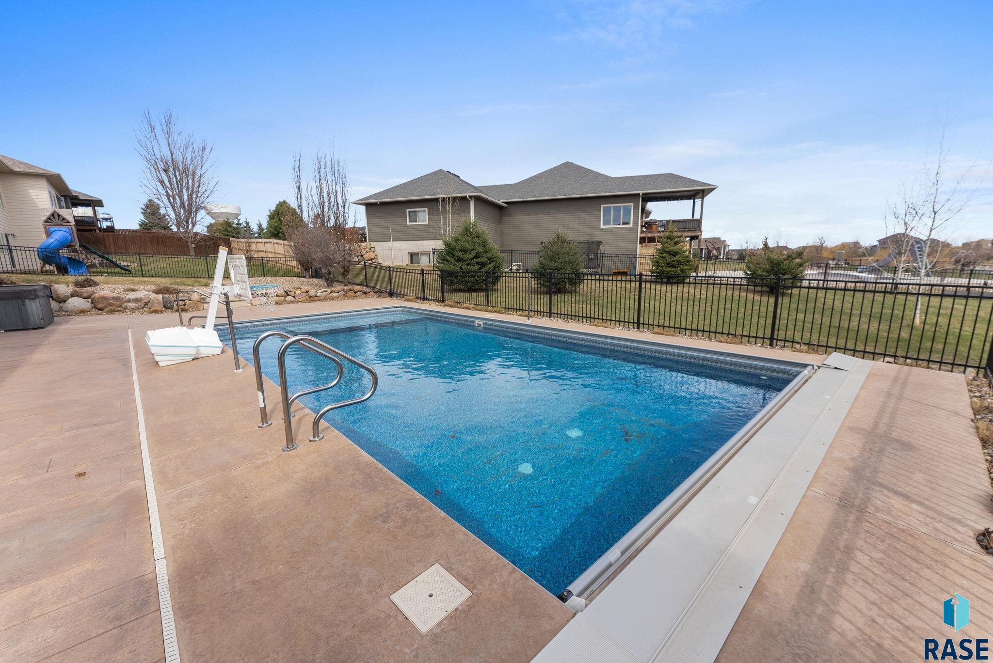 8208 S Spice Hill Cir