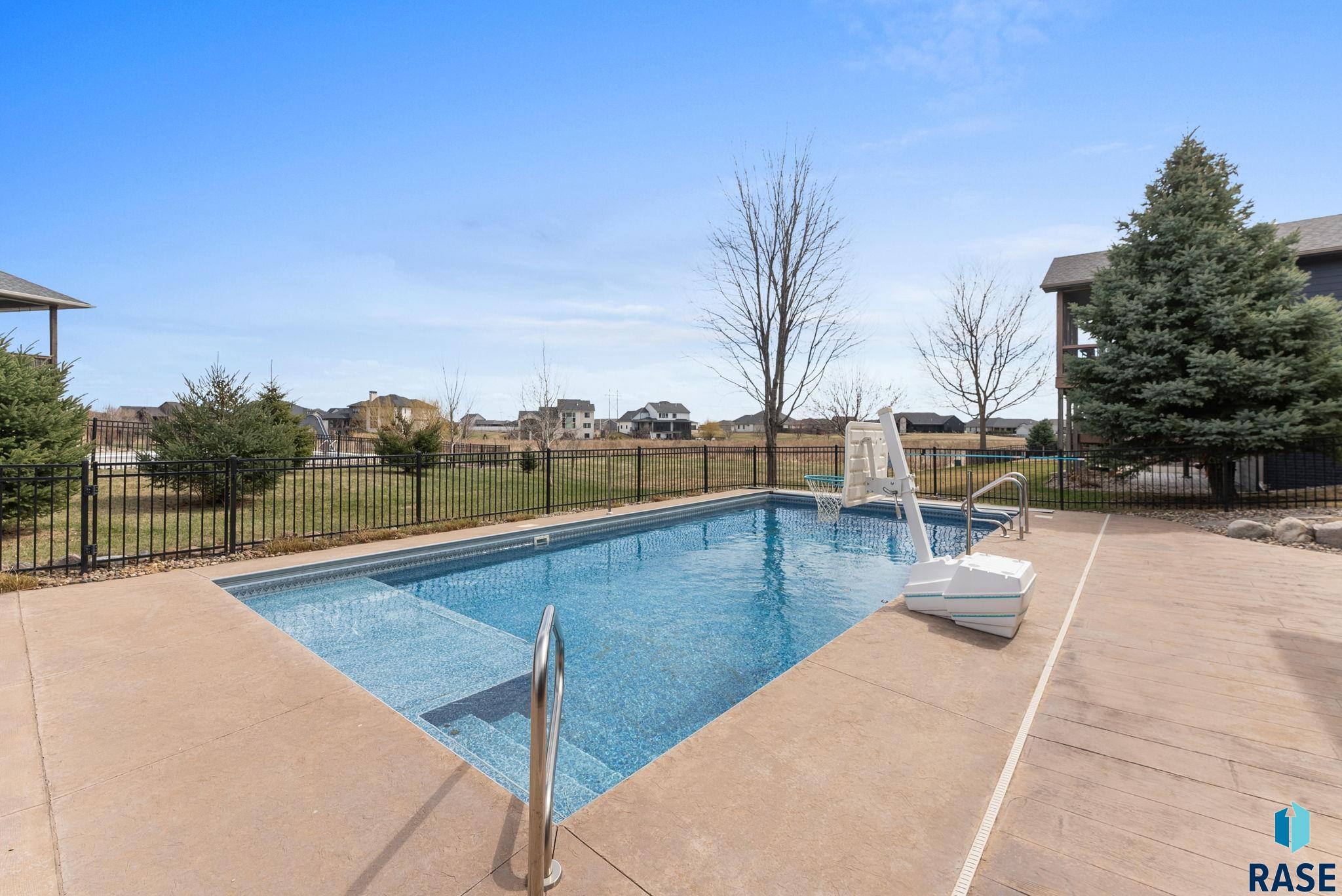 8208 S Spice Hill Cir