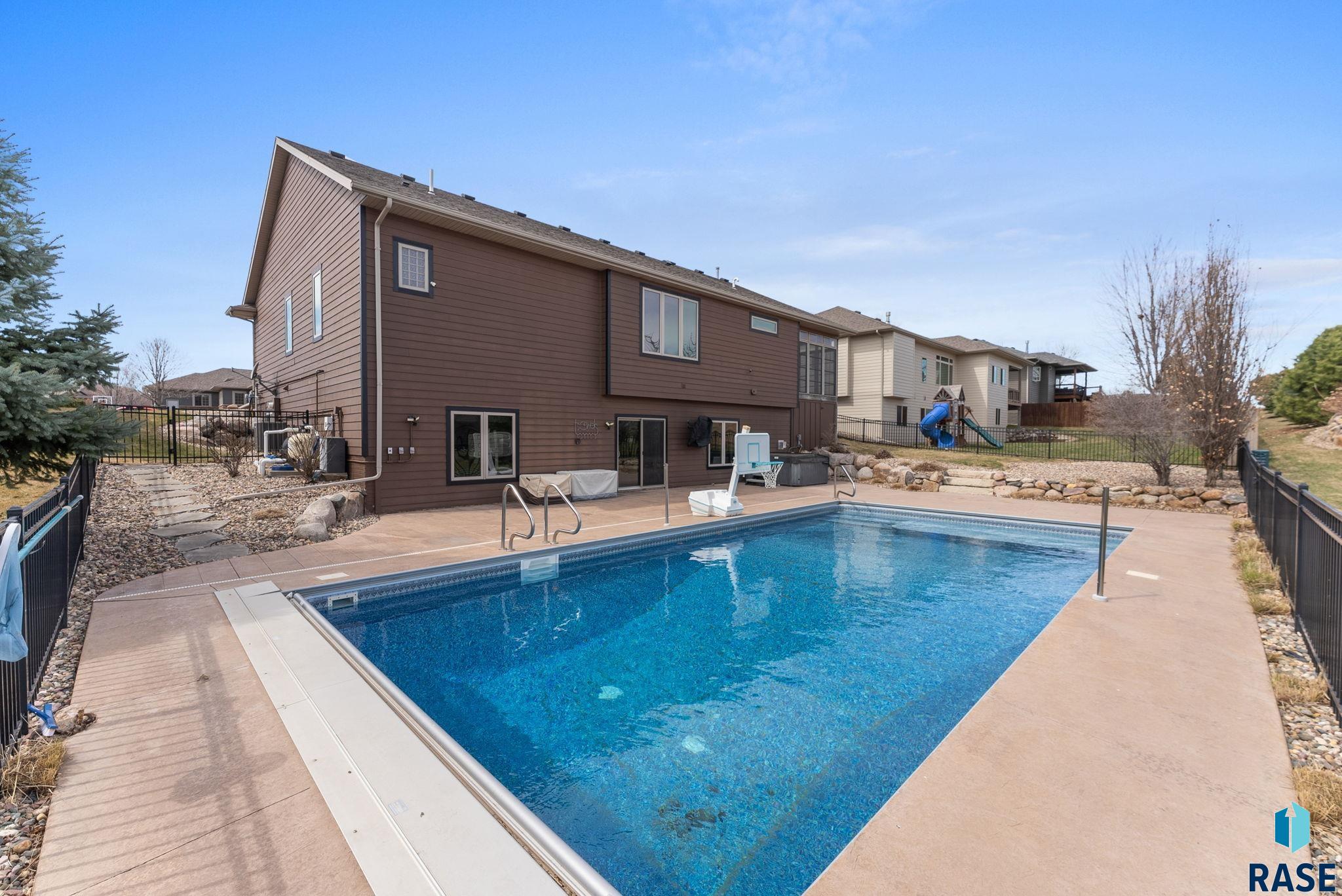 8208 S Spice Hill Cir