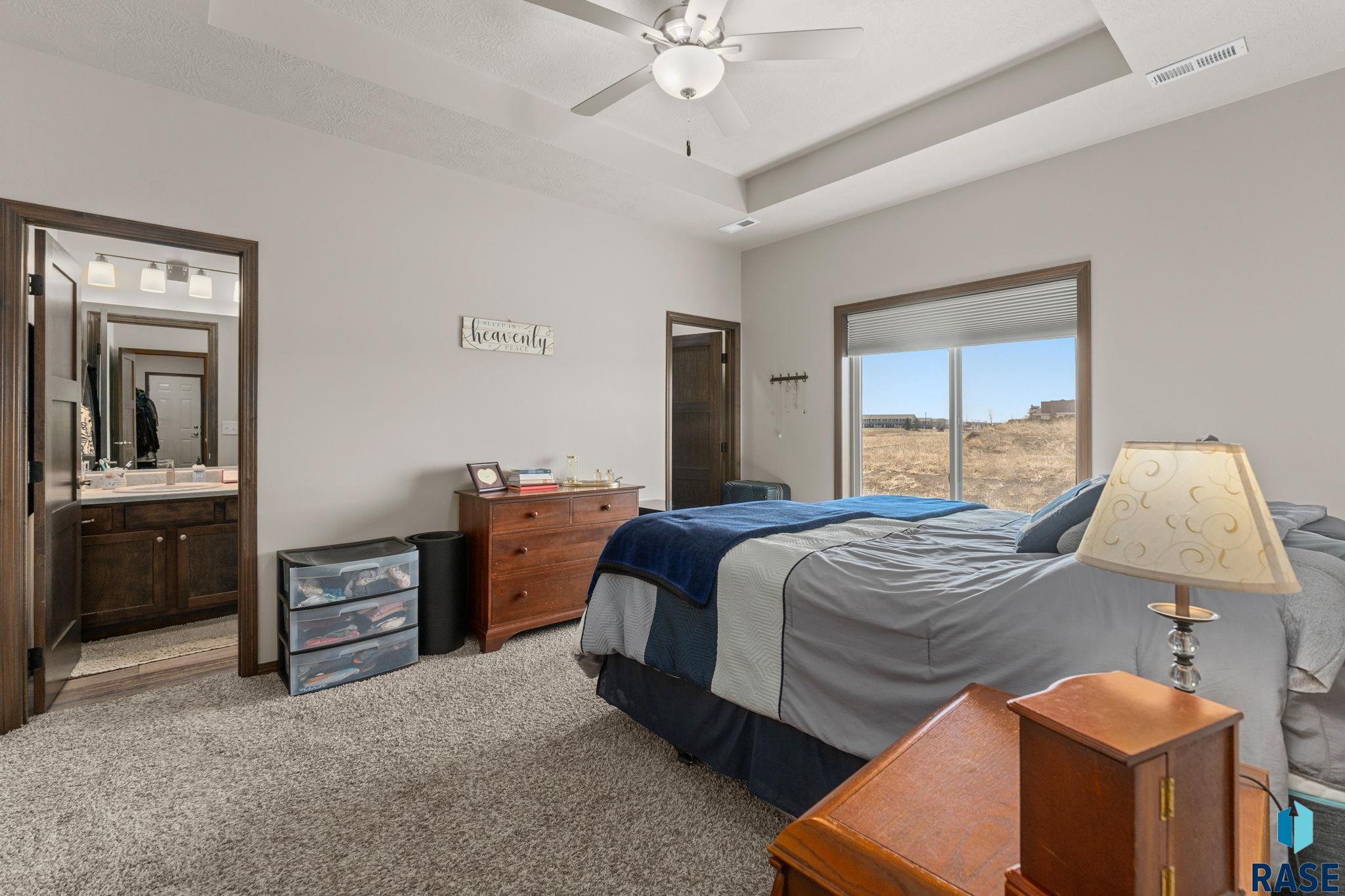 502 Prairieside Trl