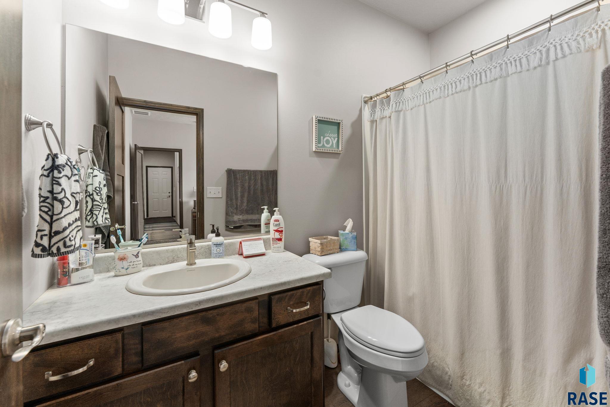502 Prairieside Trl