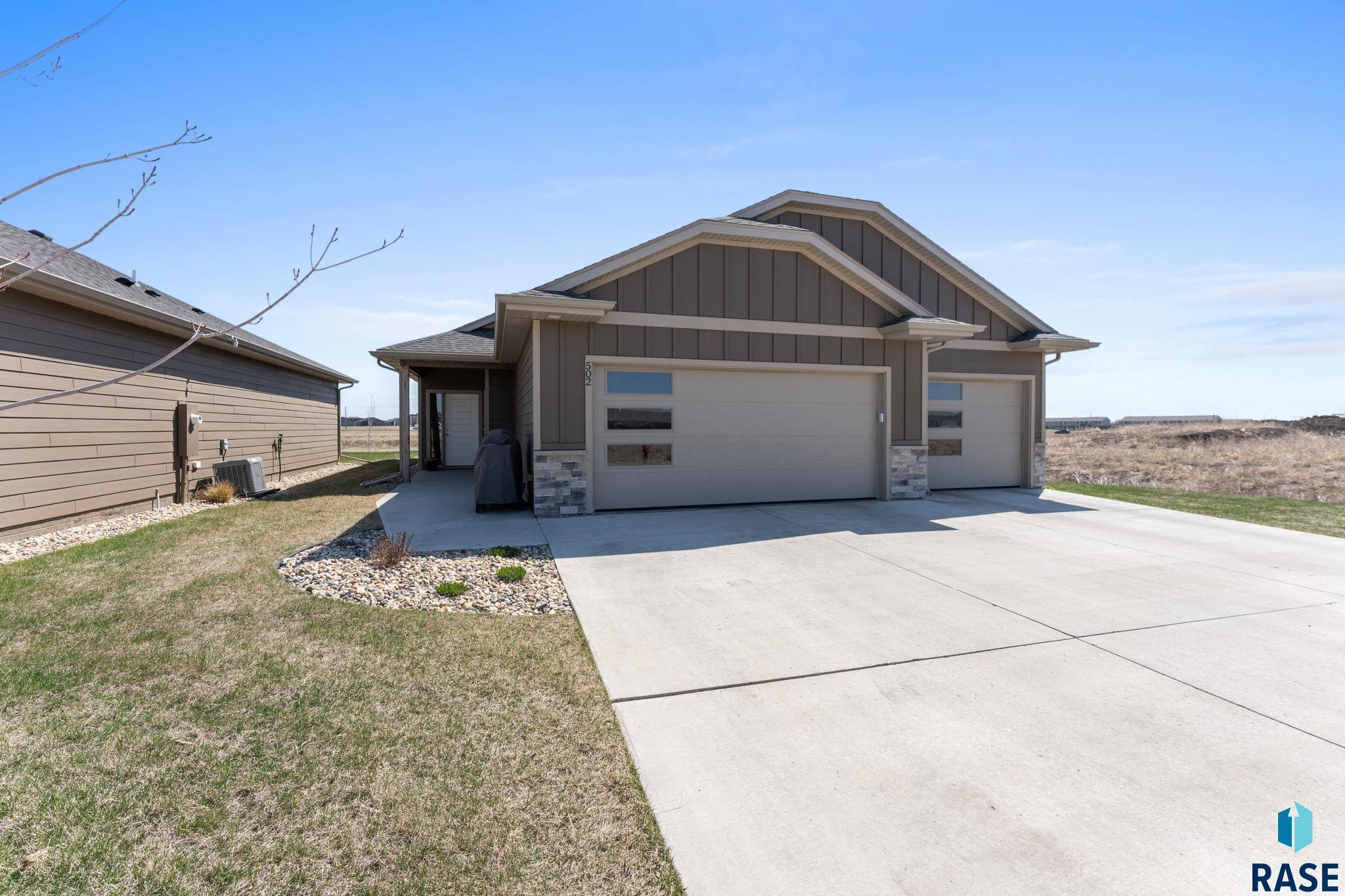 502 Prairieside Trl