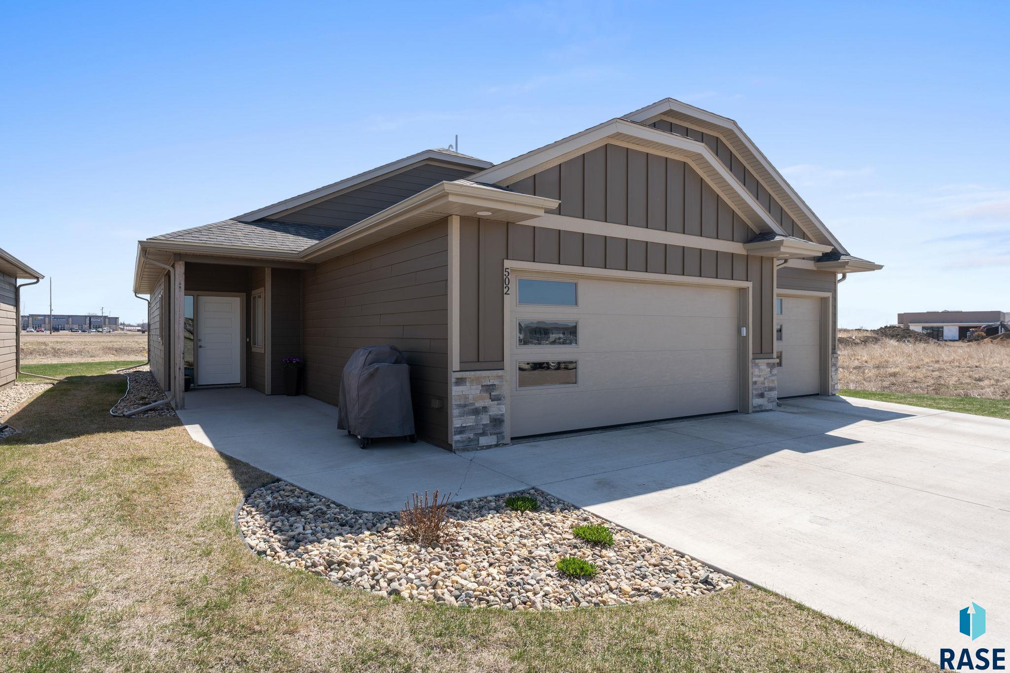 502 Prairieside Trl