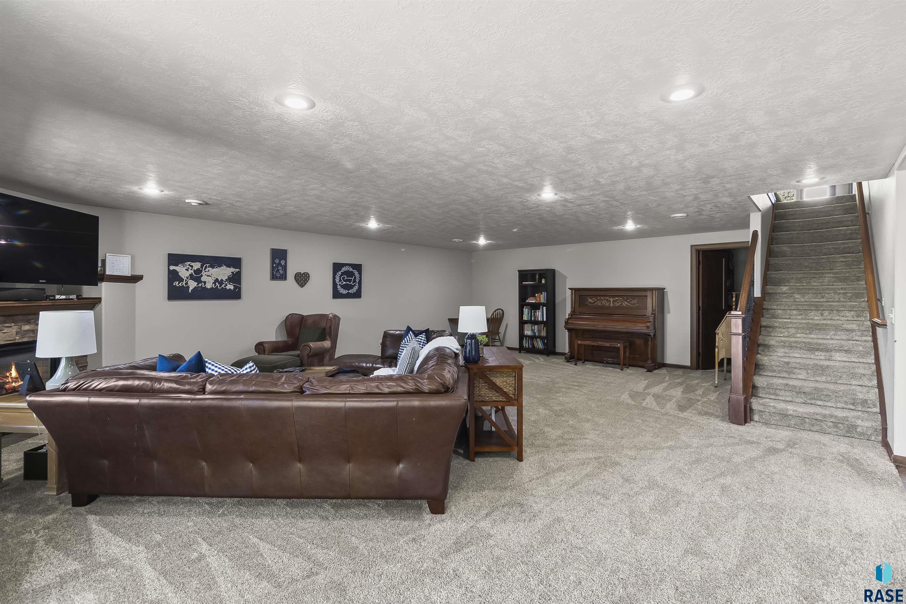 7915 S Copper Ridge Rd