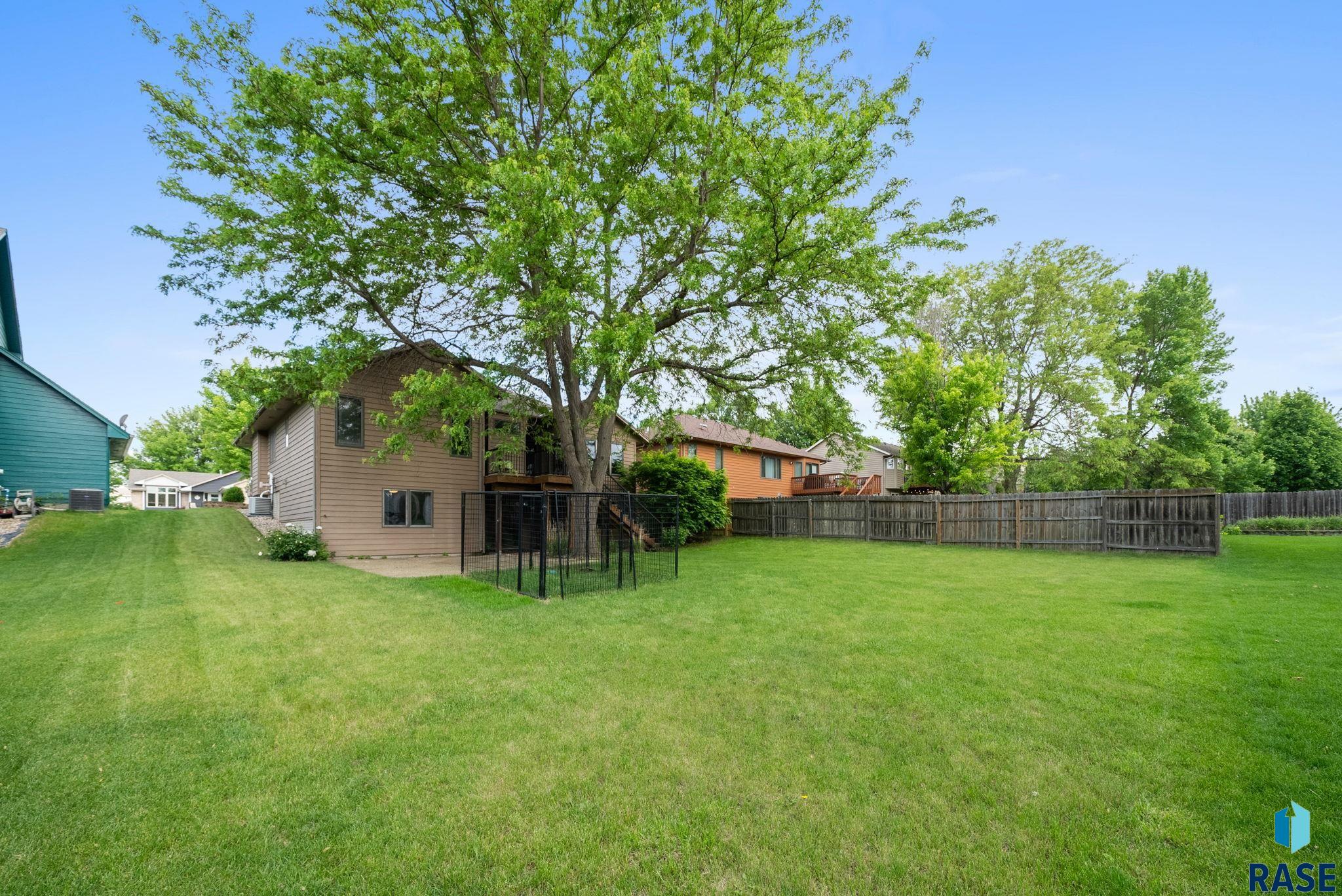 308 N La Salle Ave