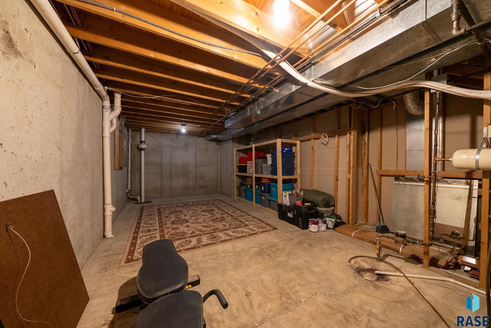 308 N La Salle Ave