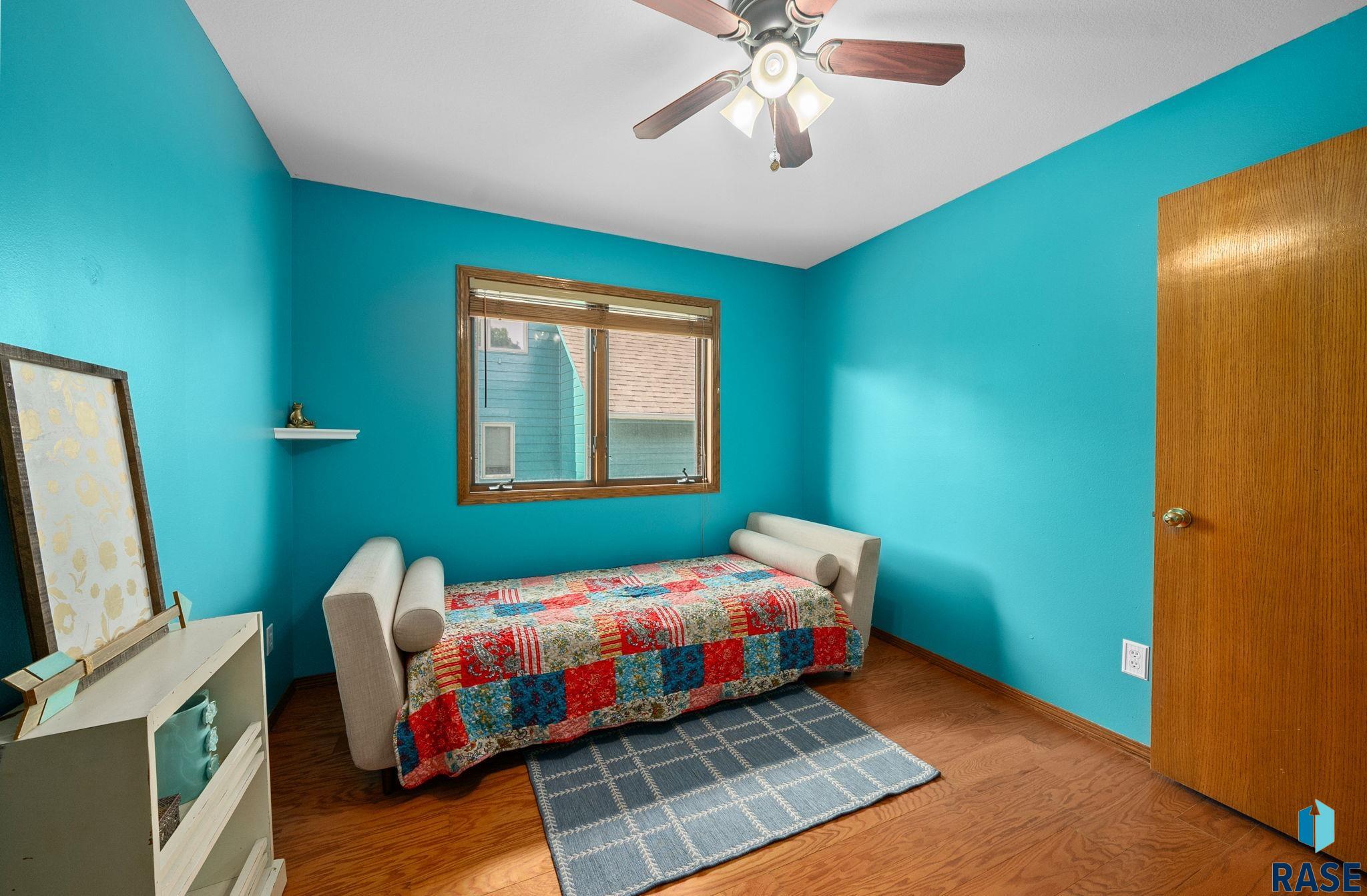 308 N La Salle Ave