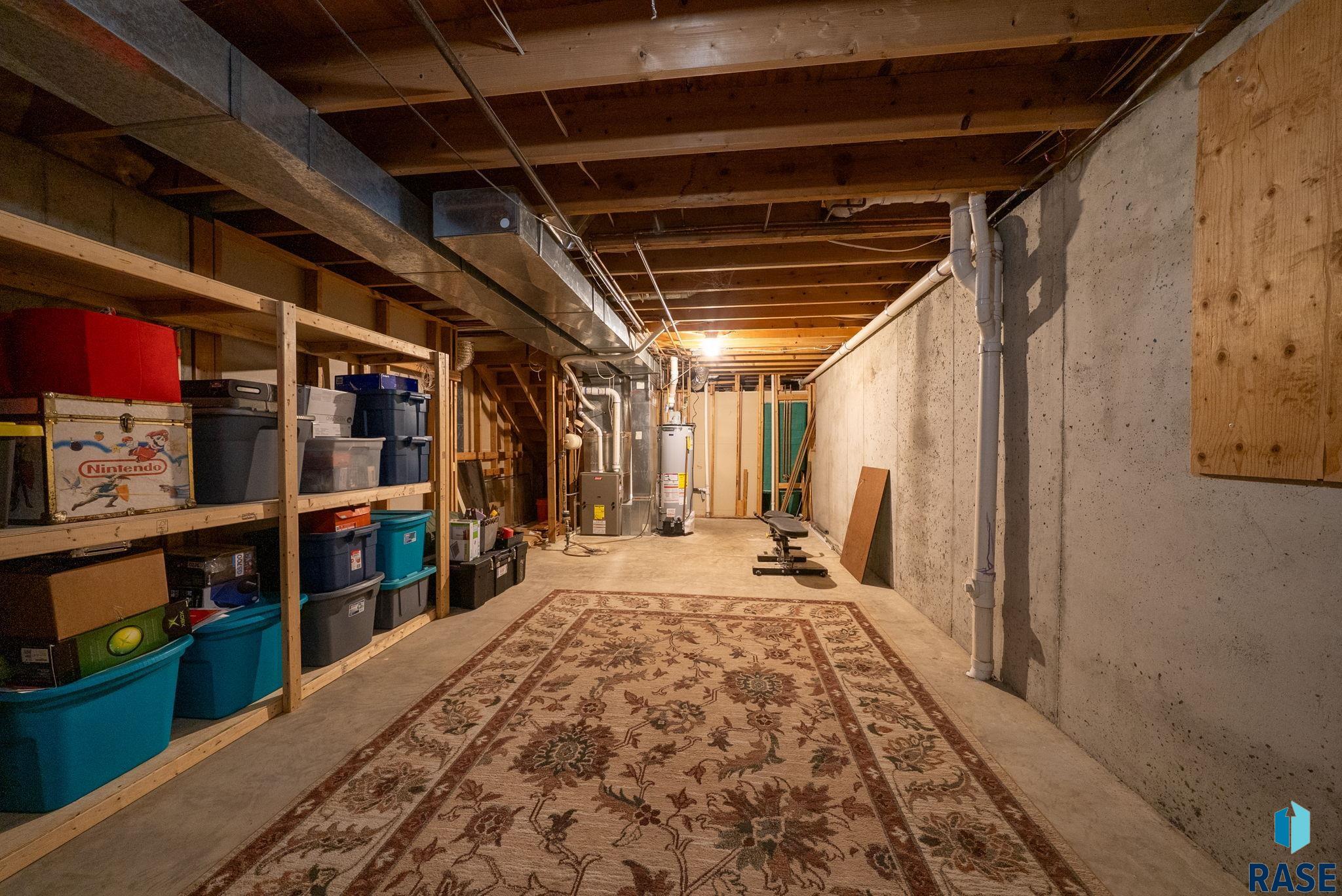 308 N La Salle Ave