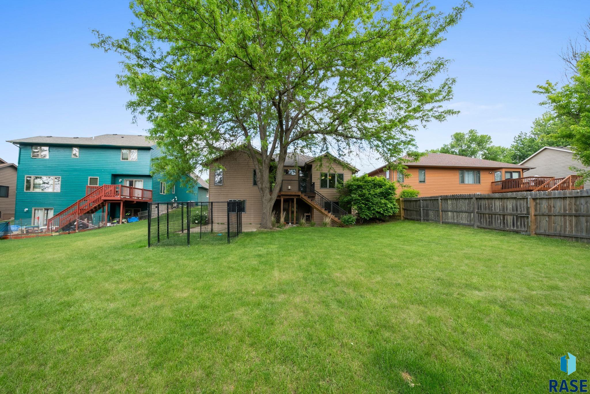 308 N La Salle Ave
