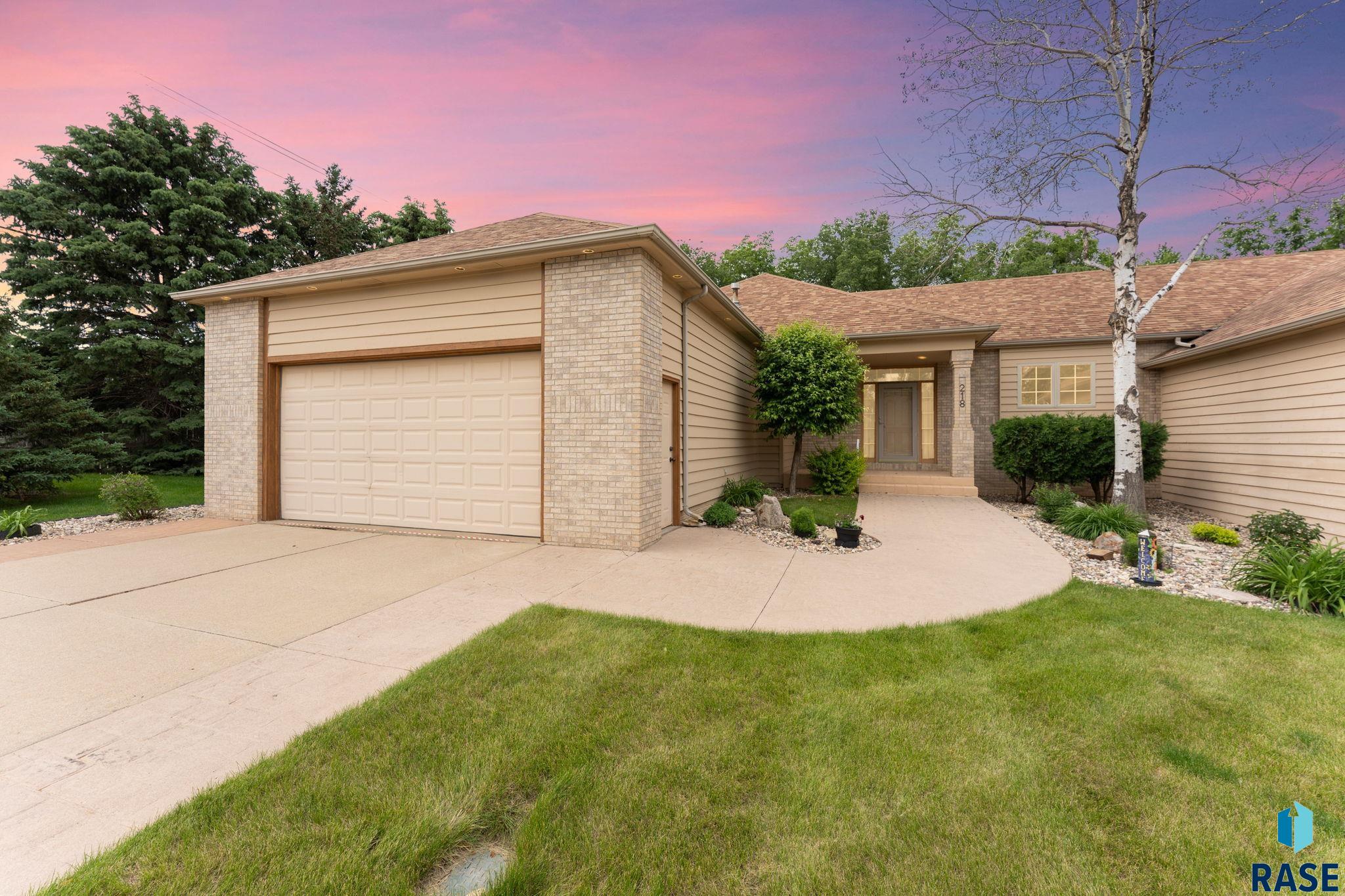 218 W Saint Andrews Dr