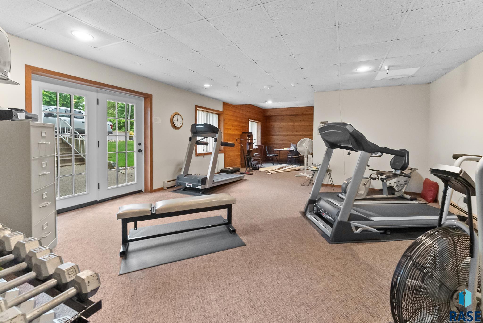 1104 W 57th St Unit: 301