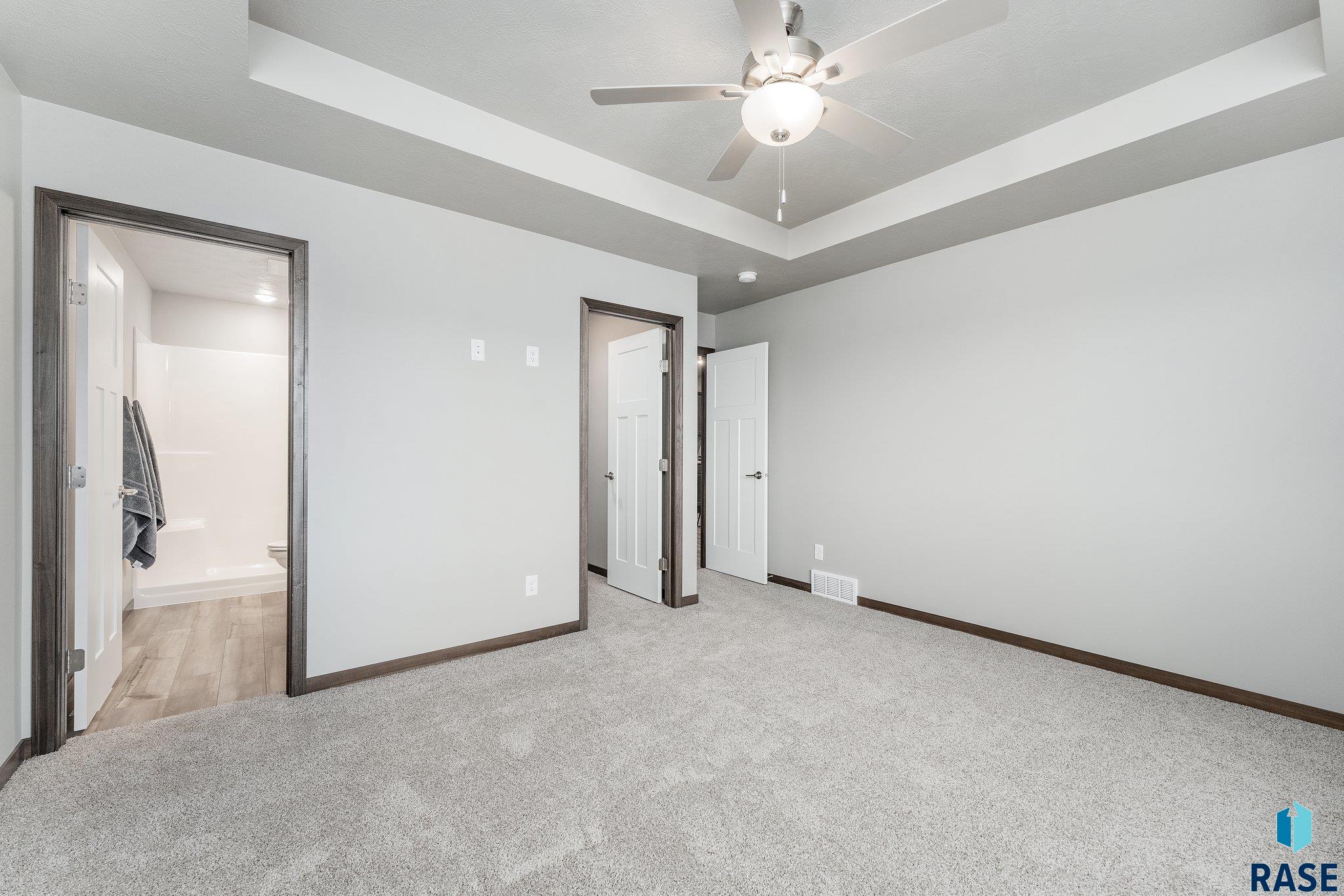 1707 N Tina Dr