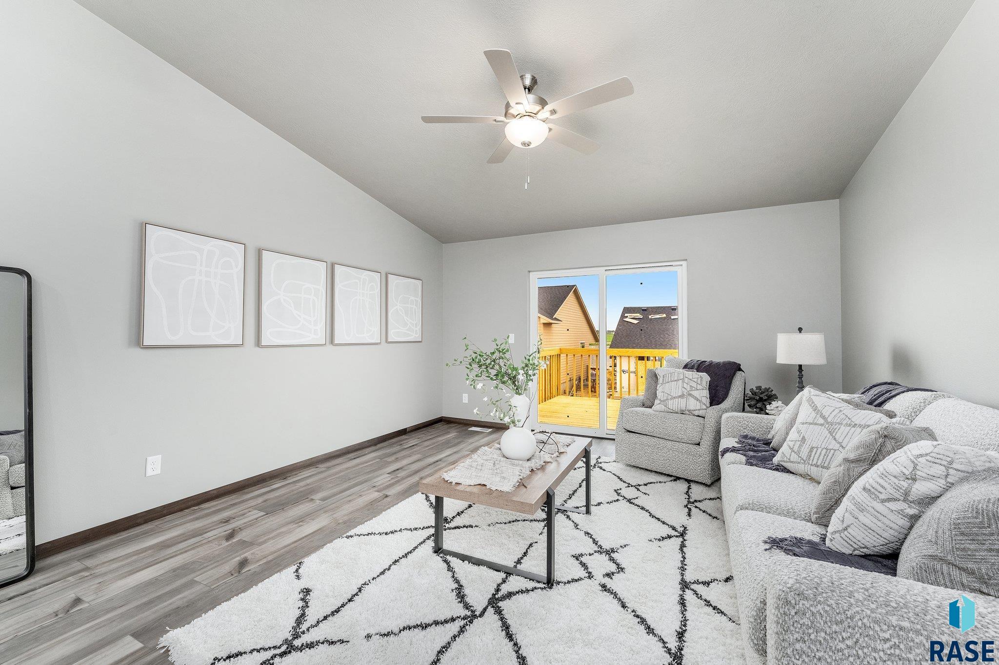 1707 N Tina Dr