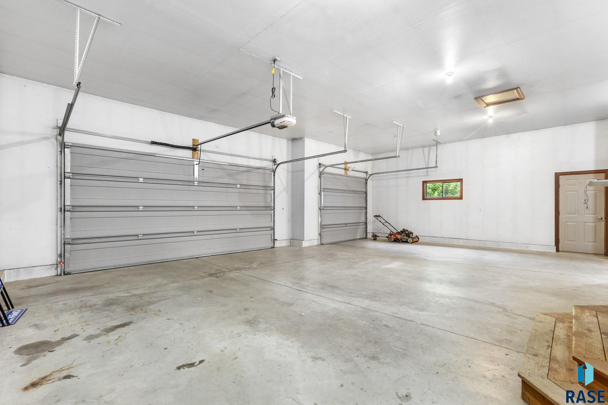 4100 W 89th St