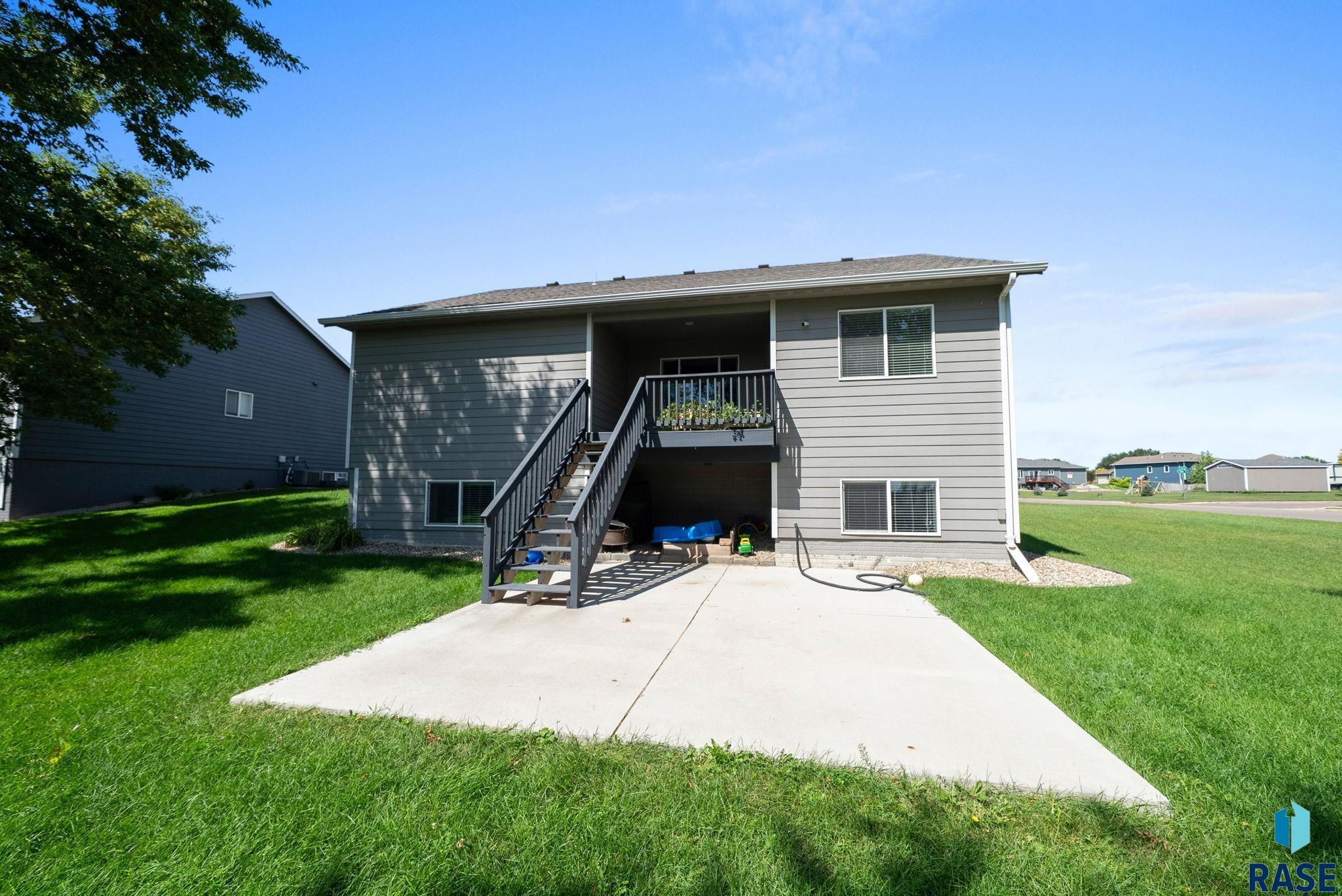 207 Tiger St