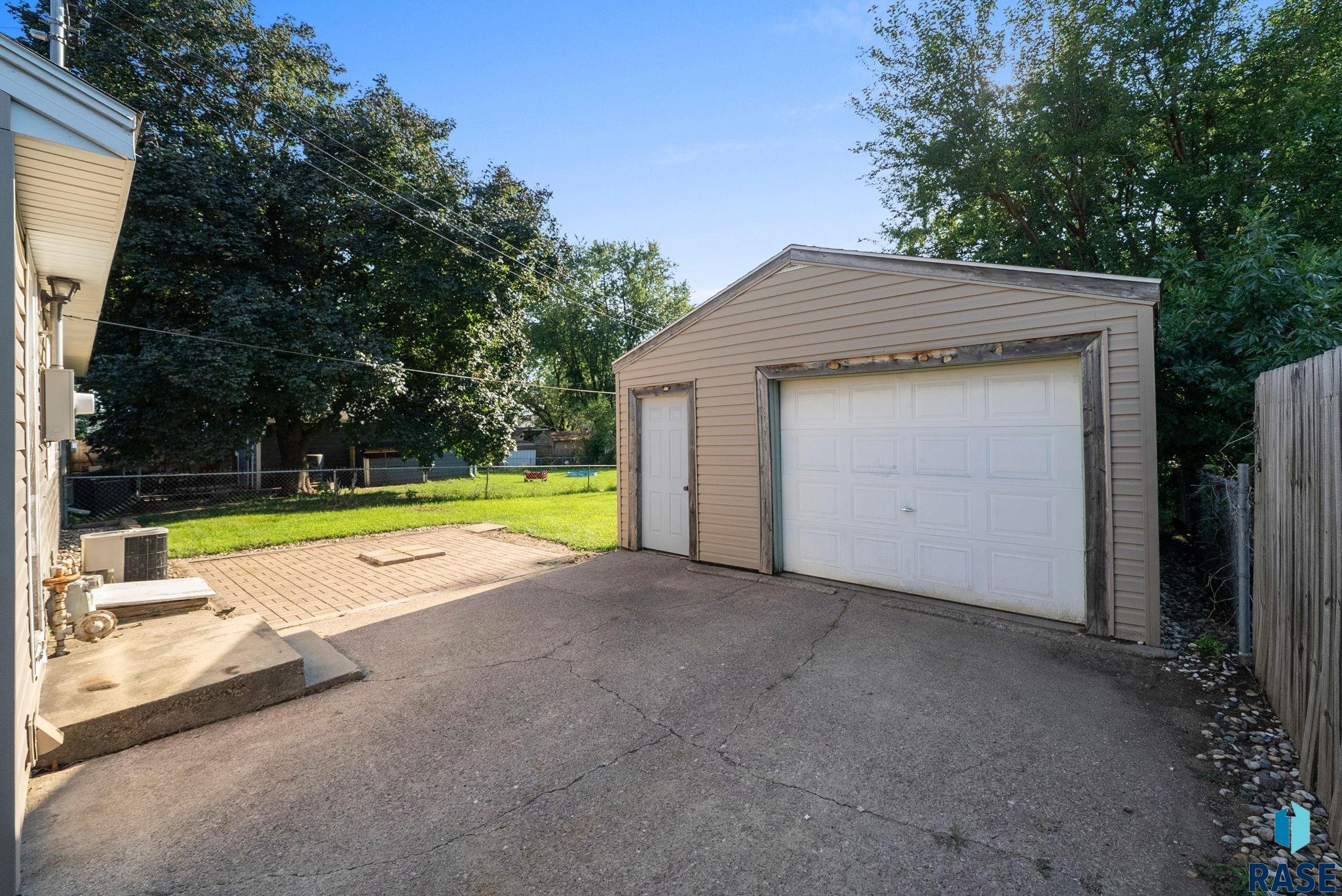 901 N Kiwanis Ave