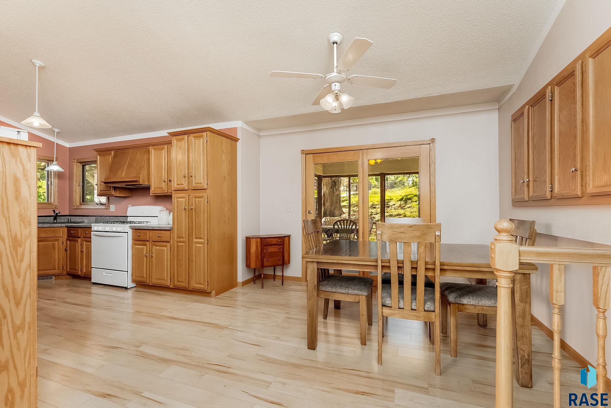 1909 W Ashley Cir