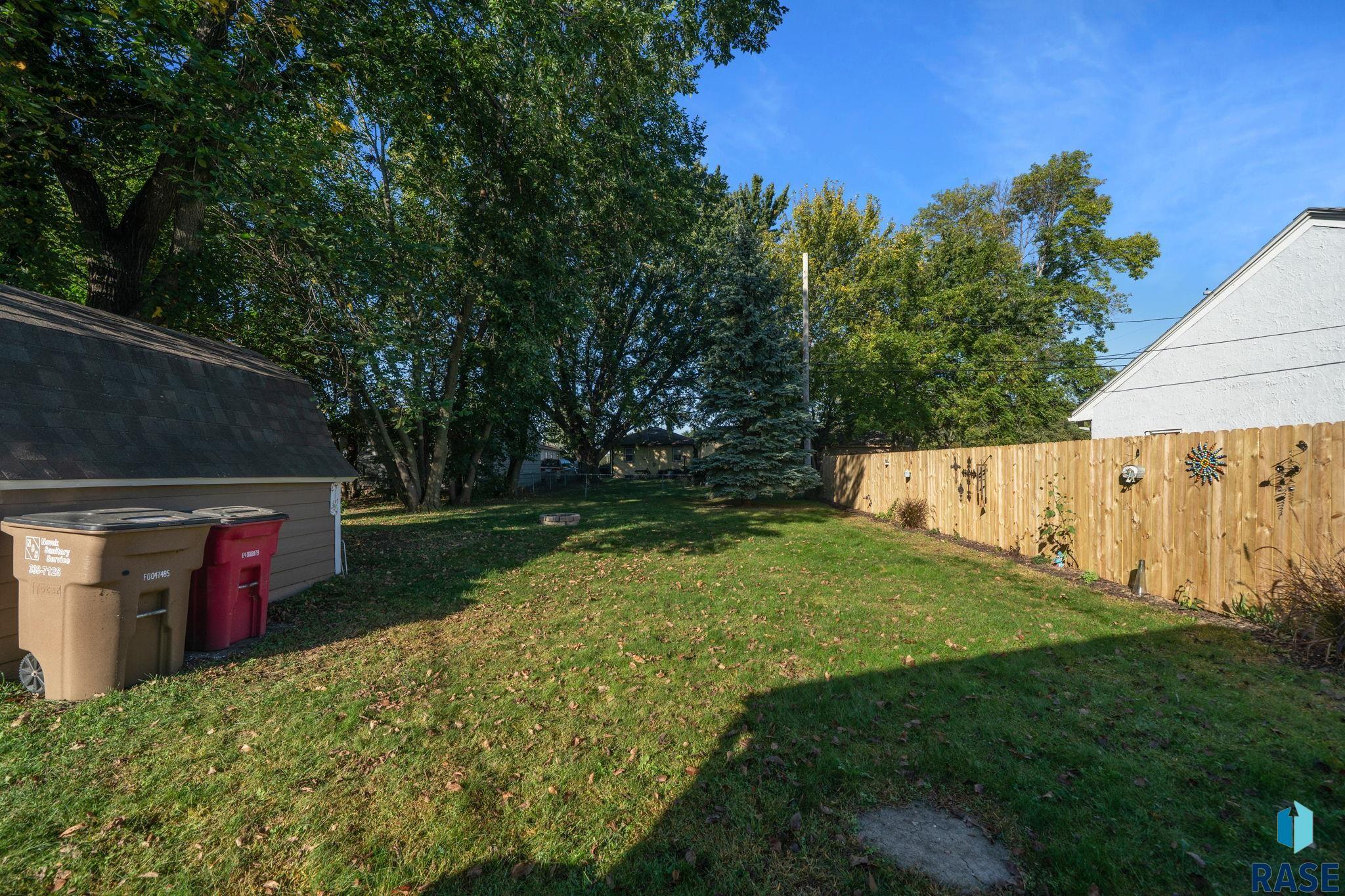 1417 N Mable Ave