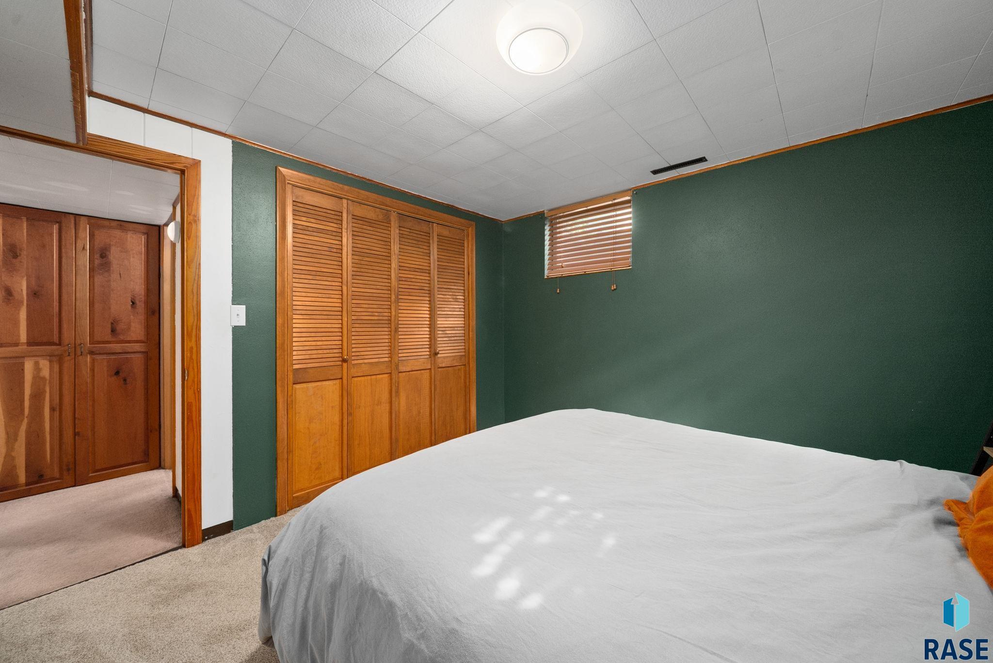 808 S Holt Ave