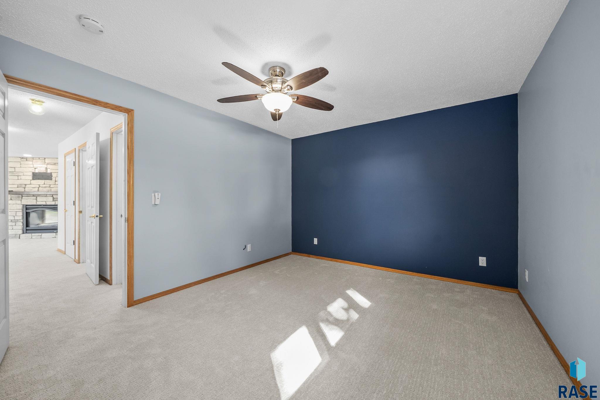 2813 S Cinnabar Cir