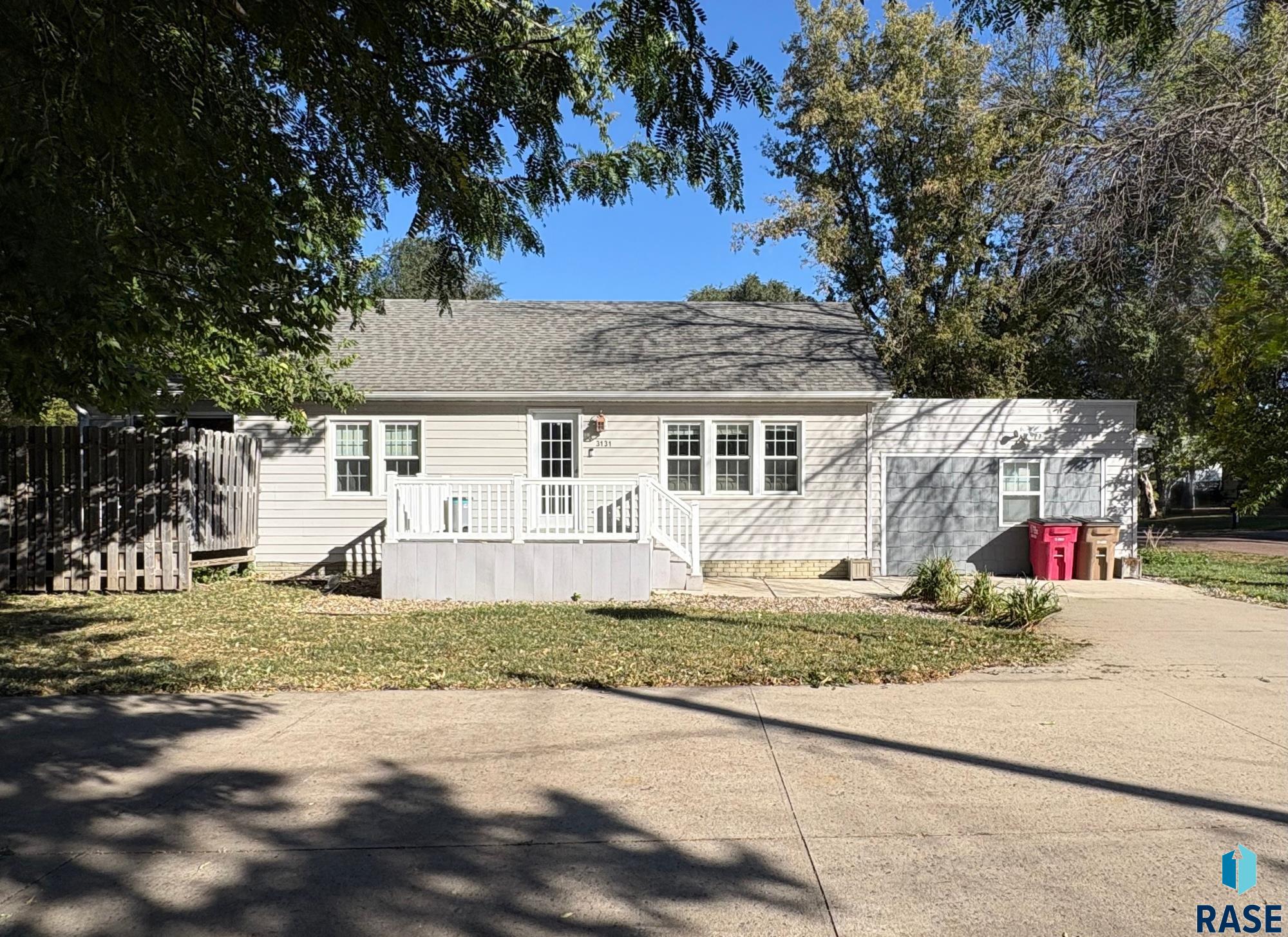3131 N Jessica Ave