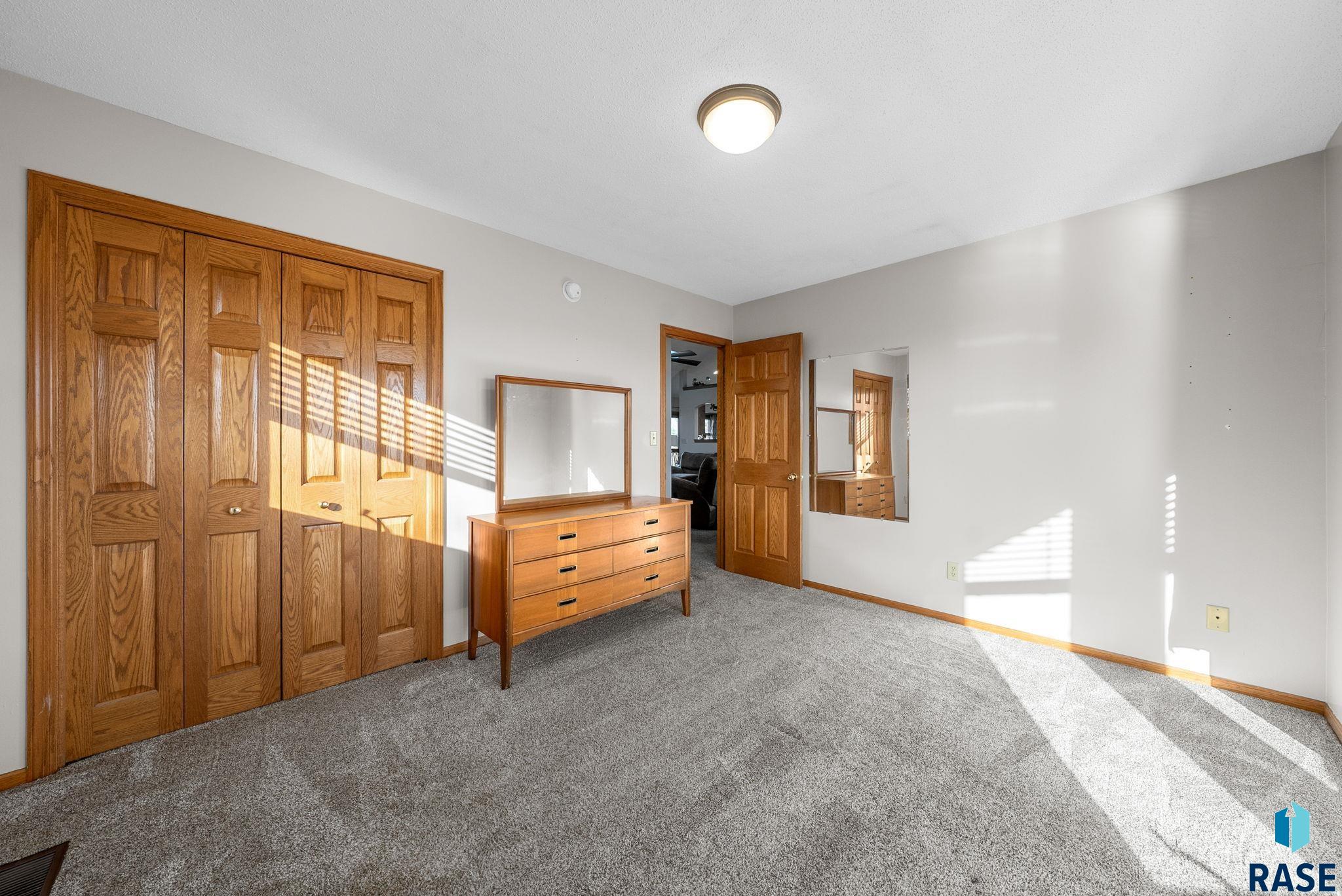 25115 466th Ave