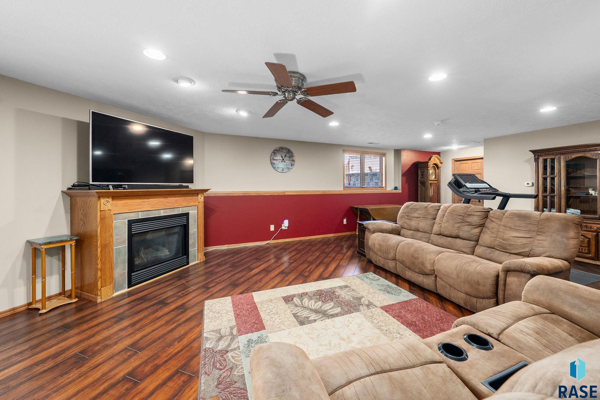 25115 466th Ave