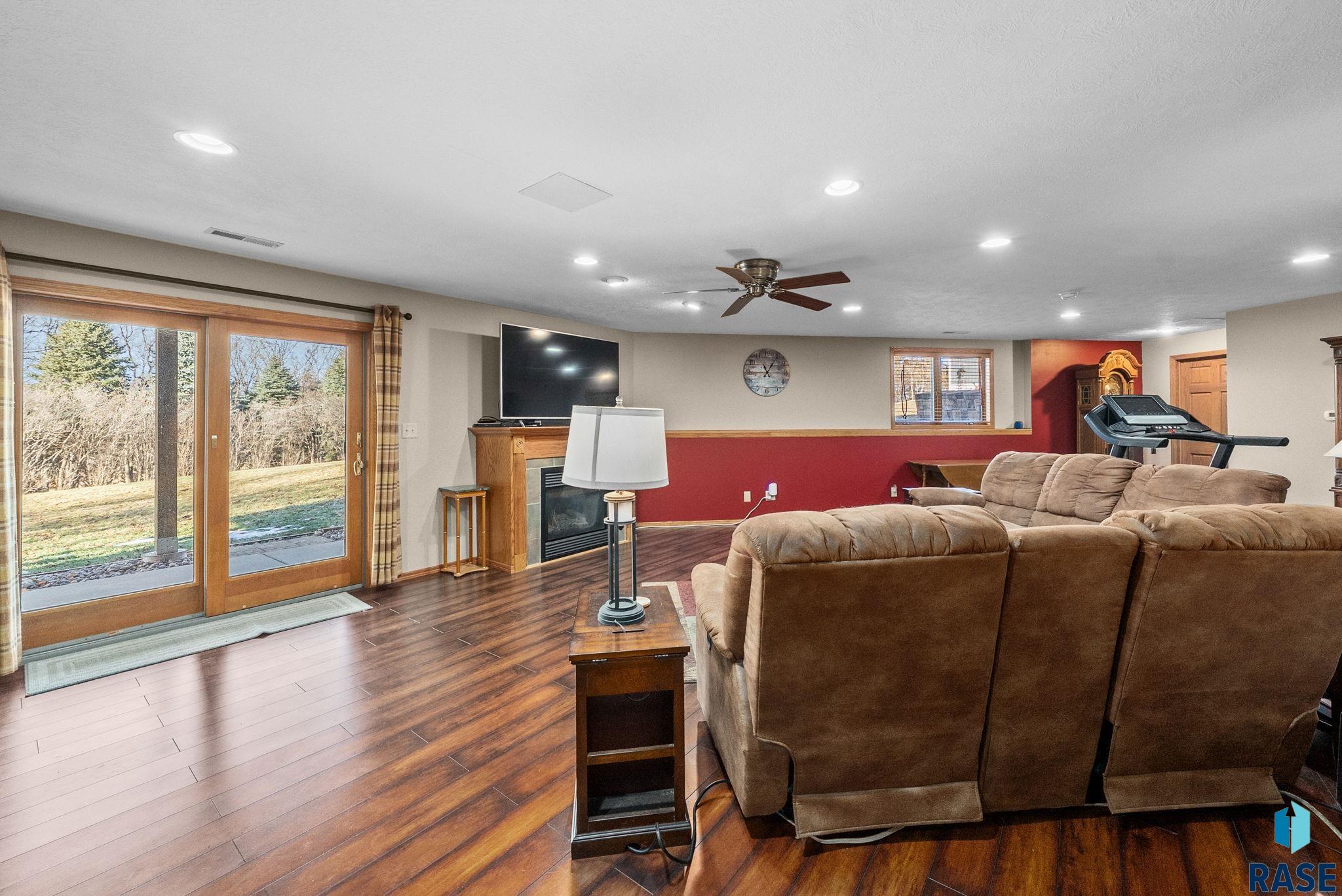 25115 466th Ave