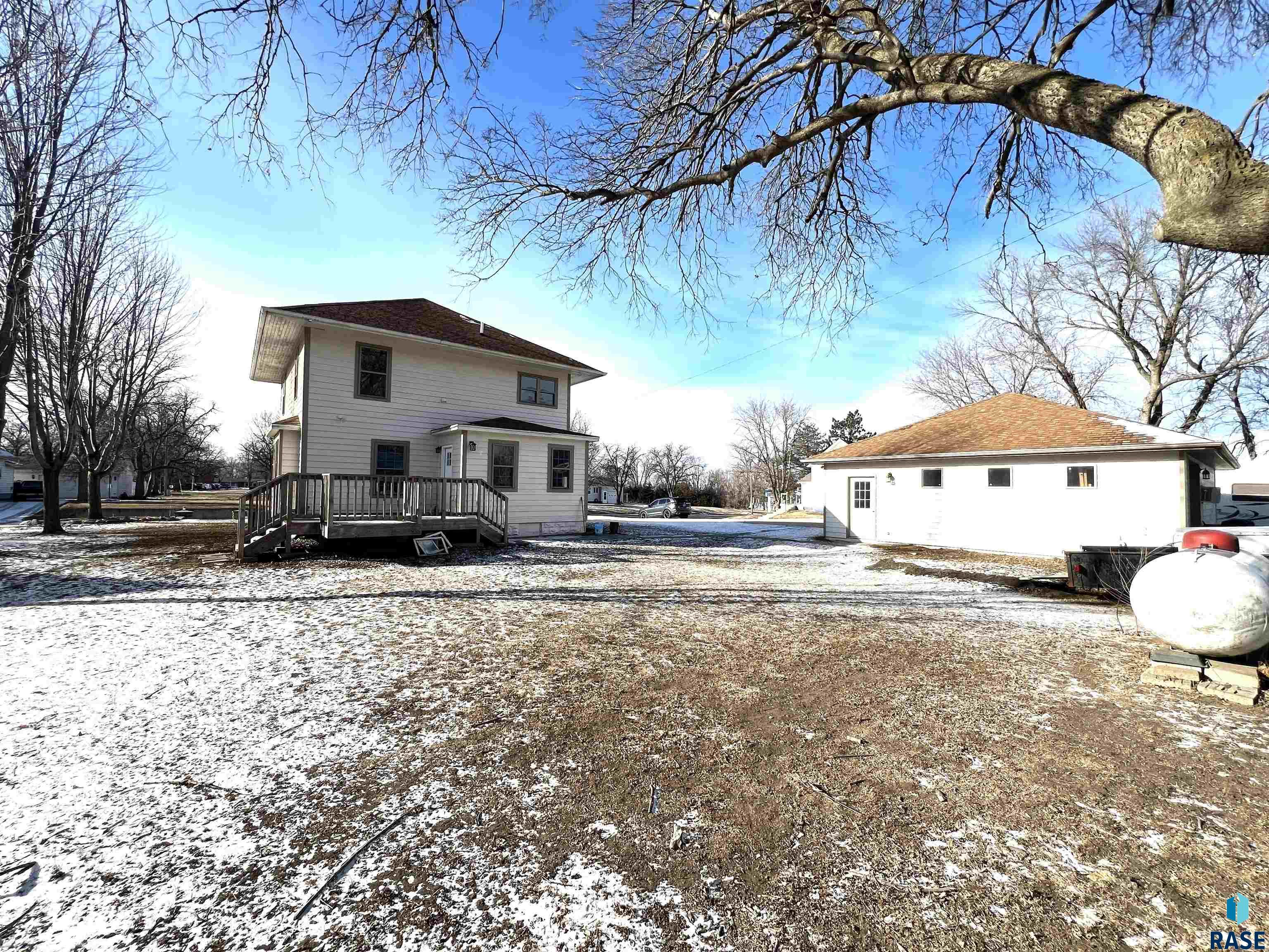 306 N Main St