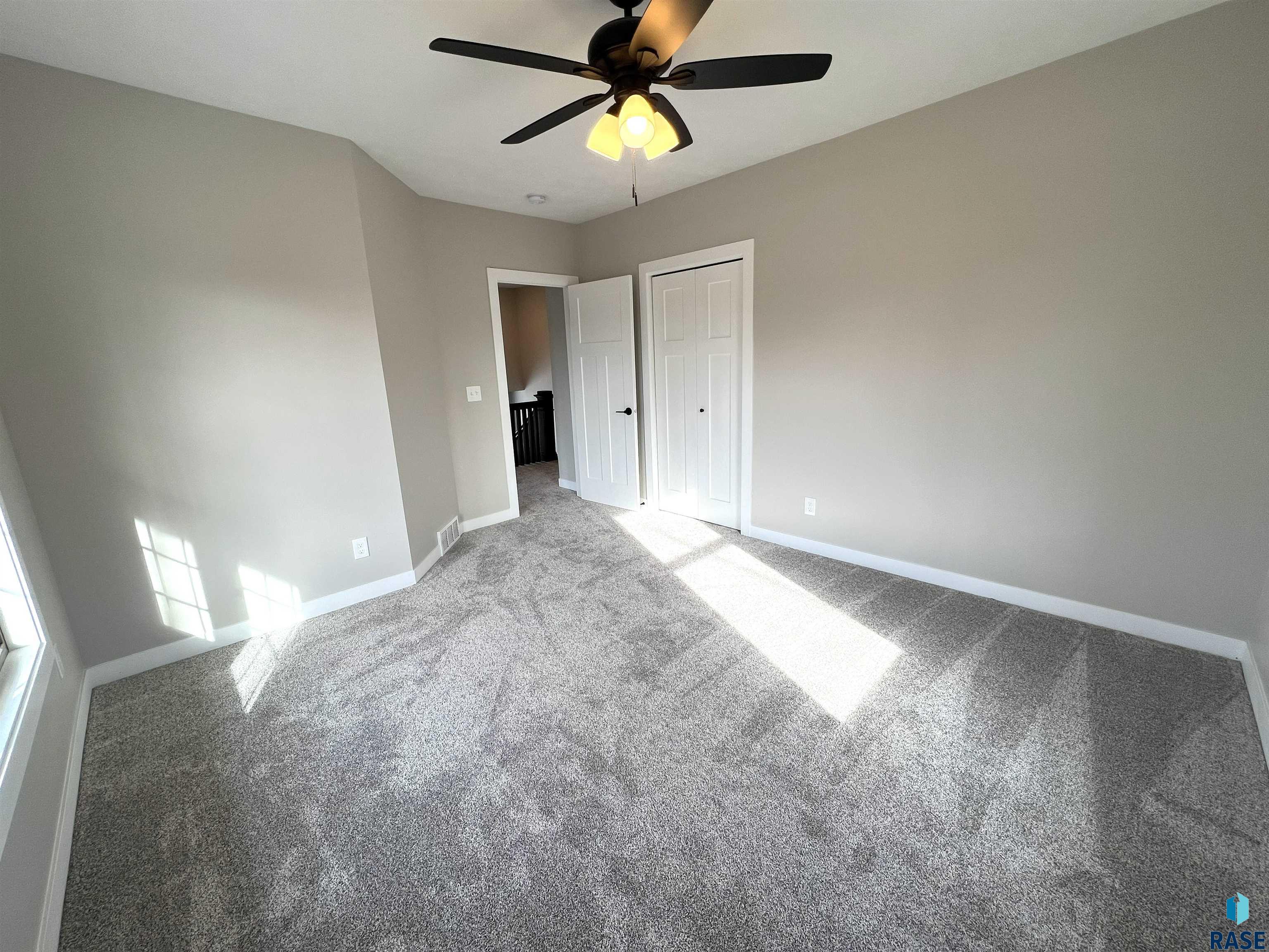 306 N Main St