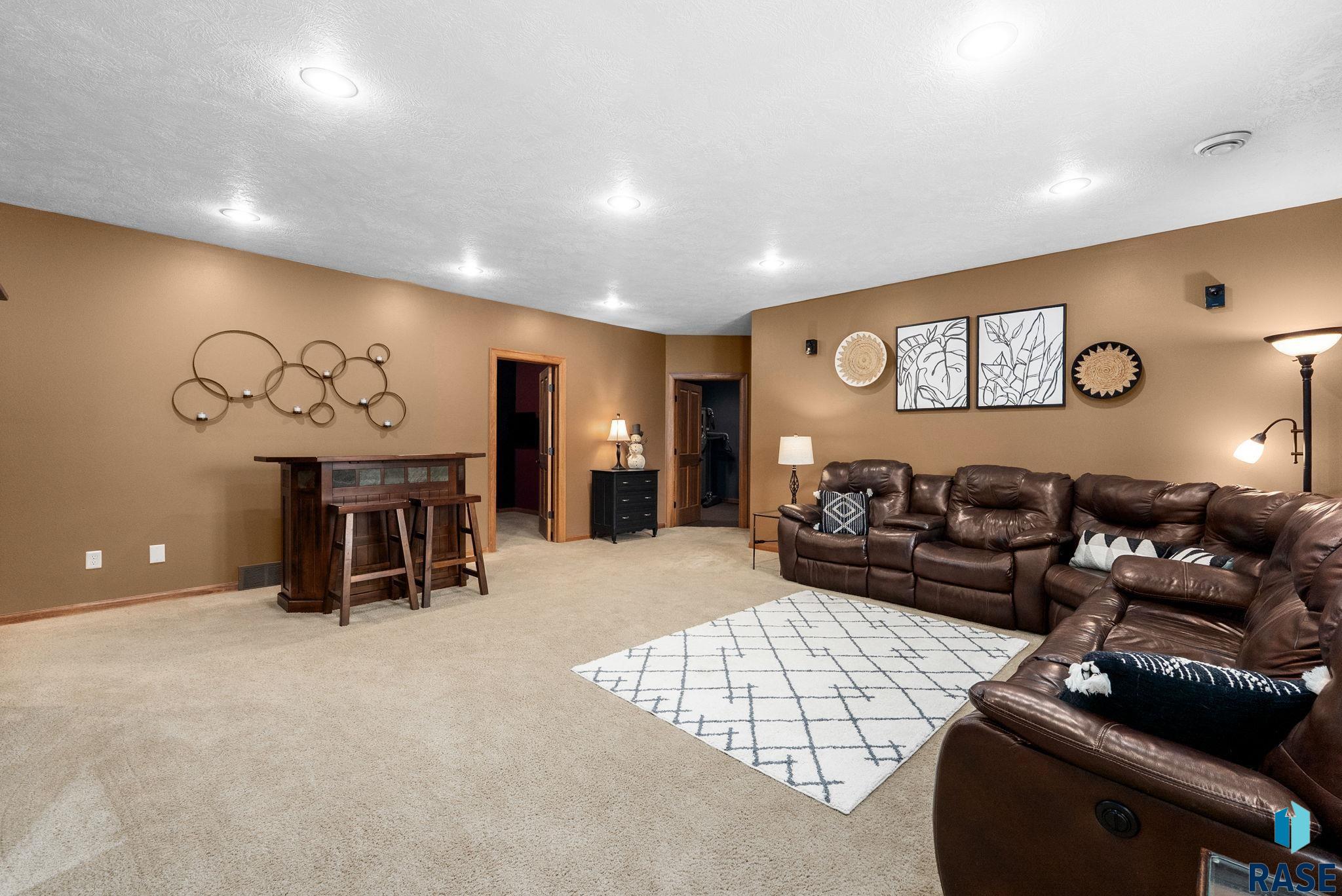 2412 S Purdue Ave