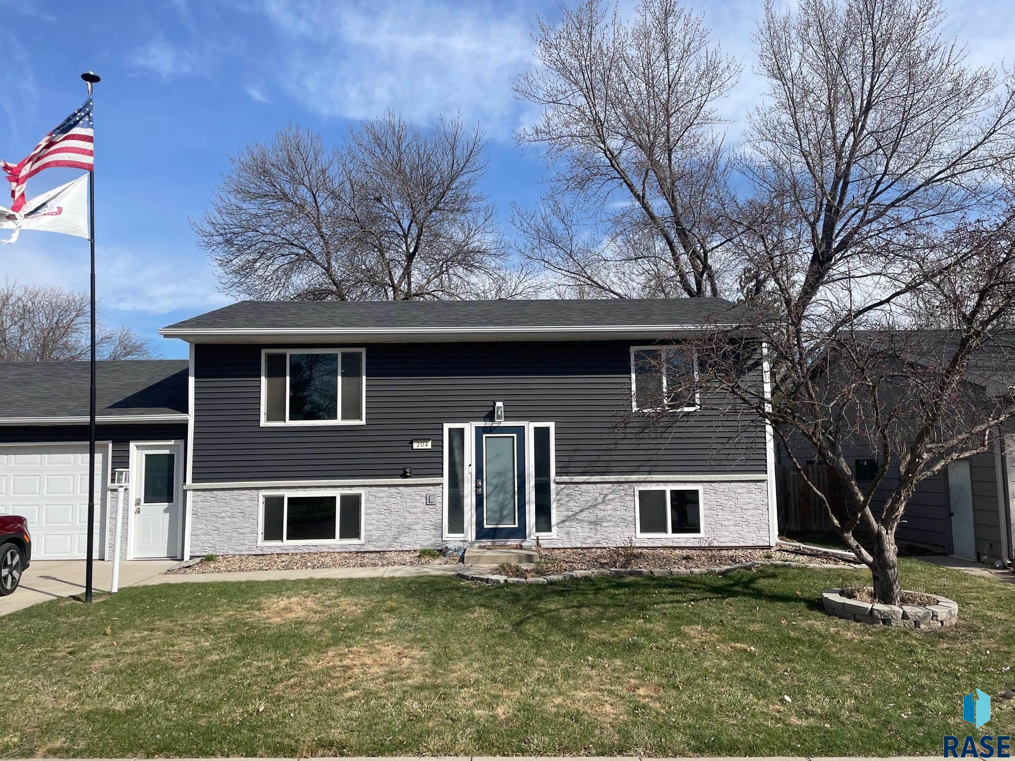 204 W Ponderosa Dr