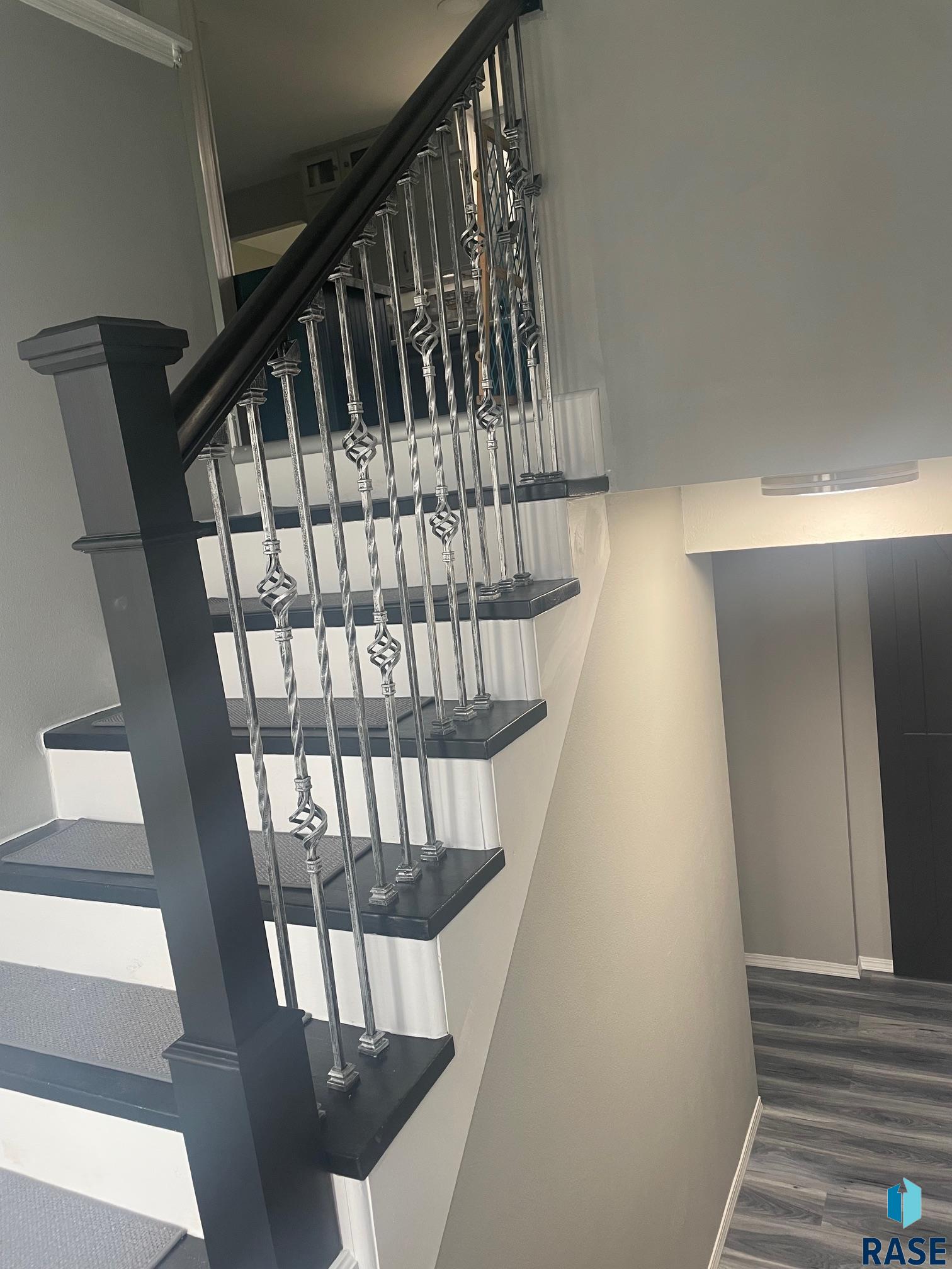 204 W Ponderosa Dr