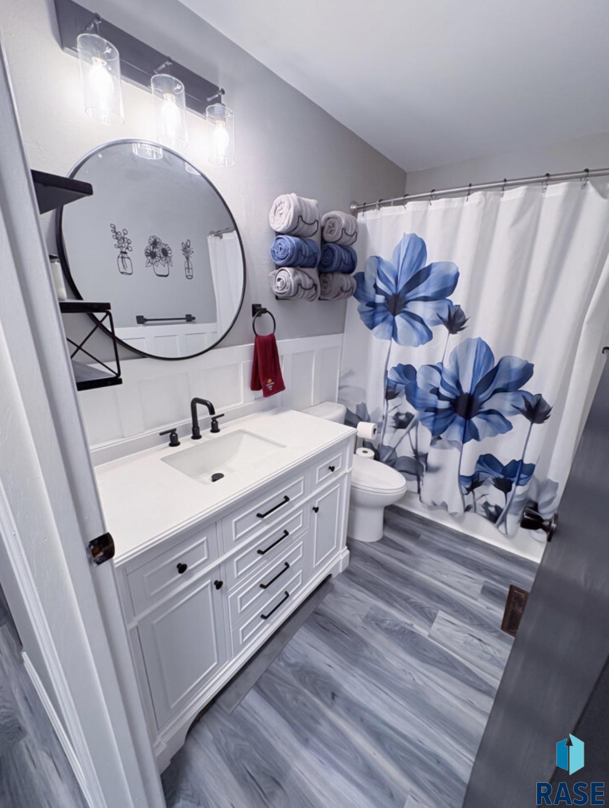 204 W Ponderosa Dr