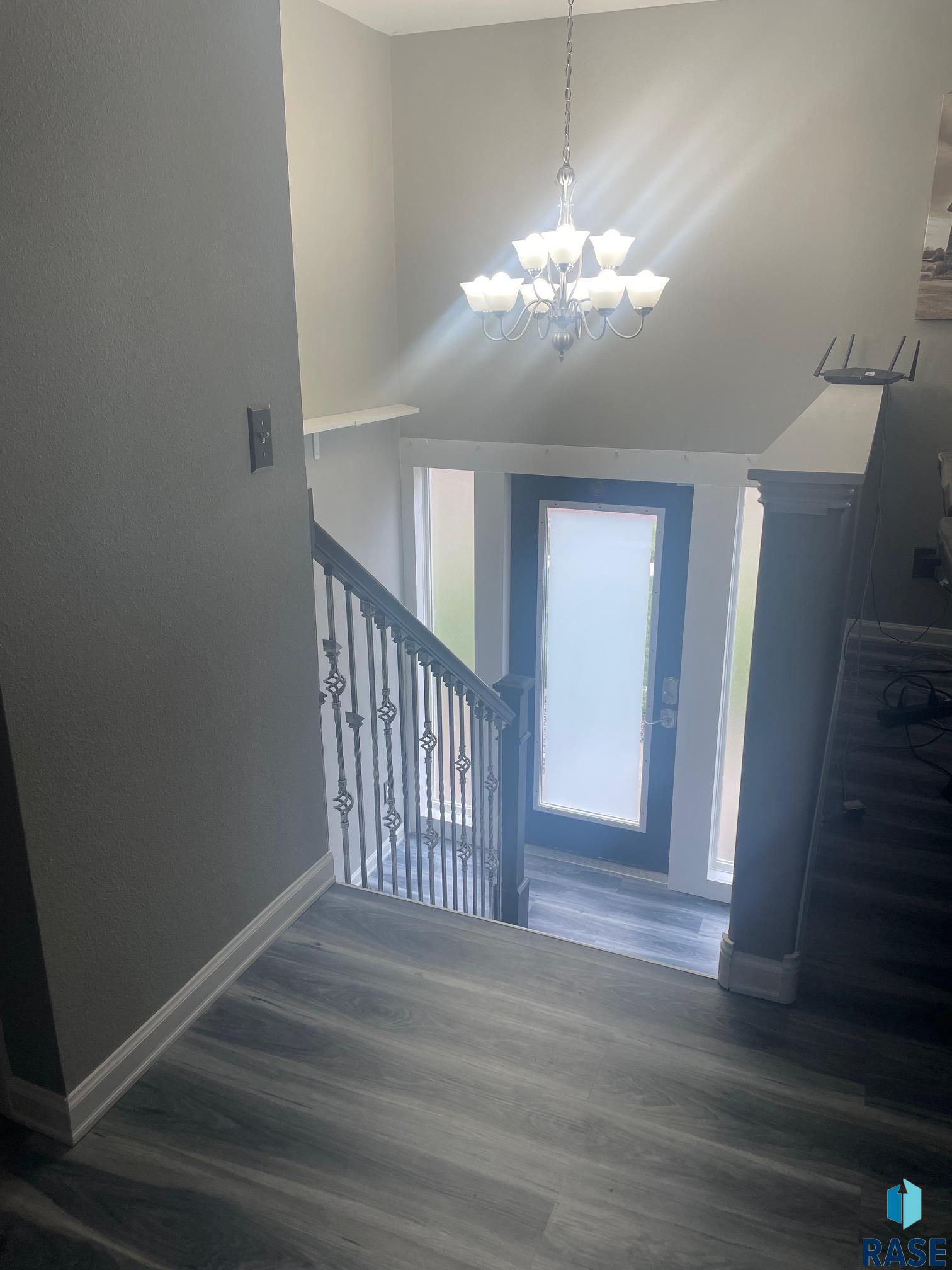 204 W Ponderosa Dr
