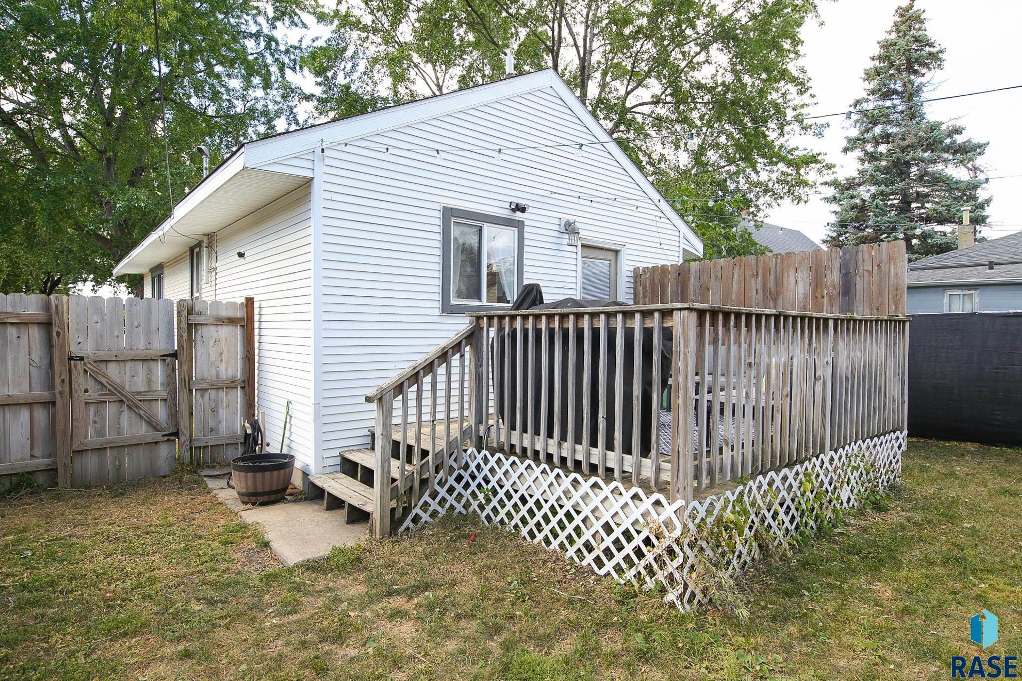 412 N Sherman Ave