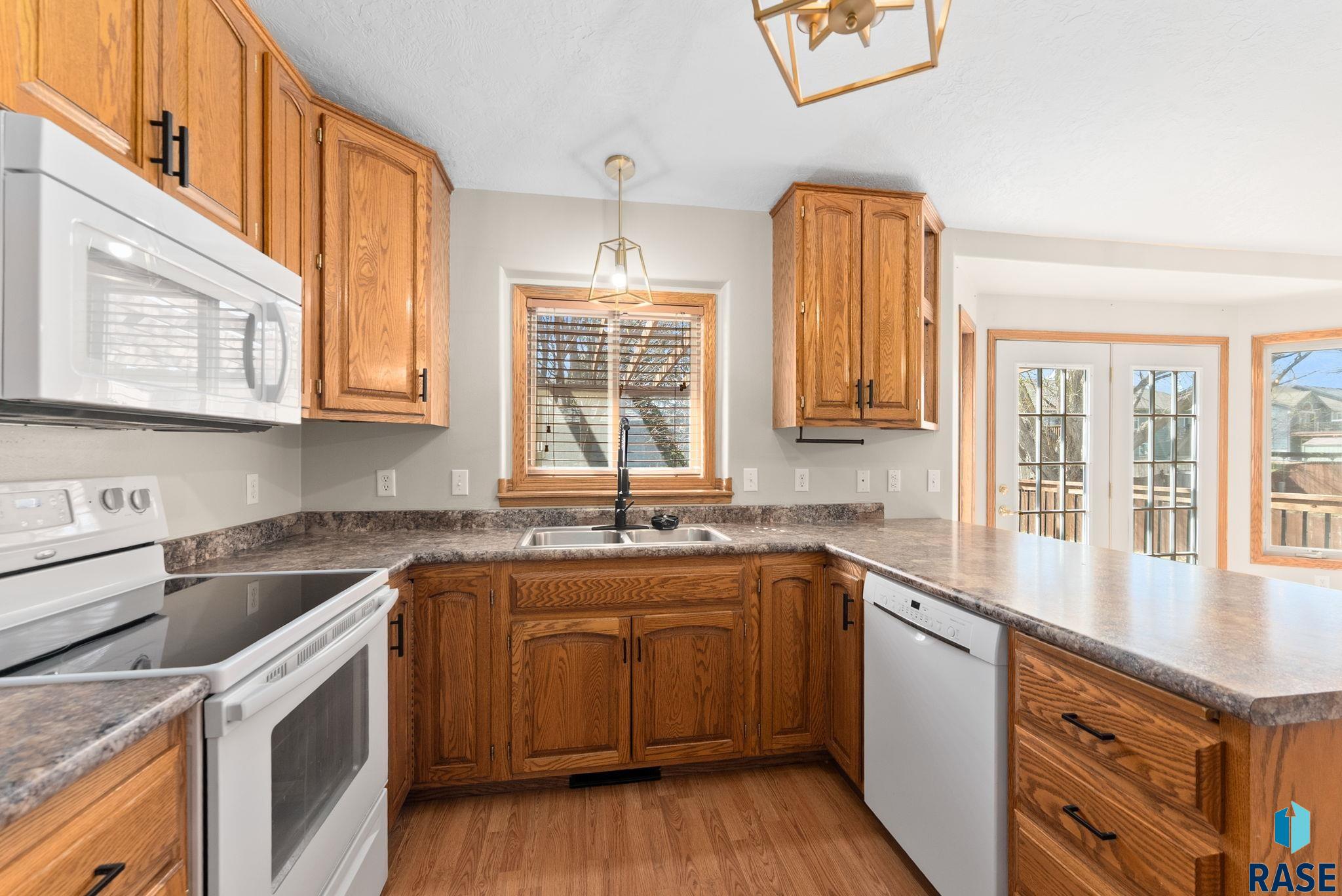 119 N La Salle Cir