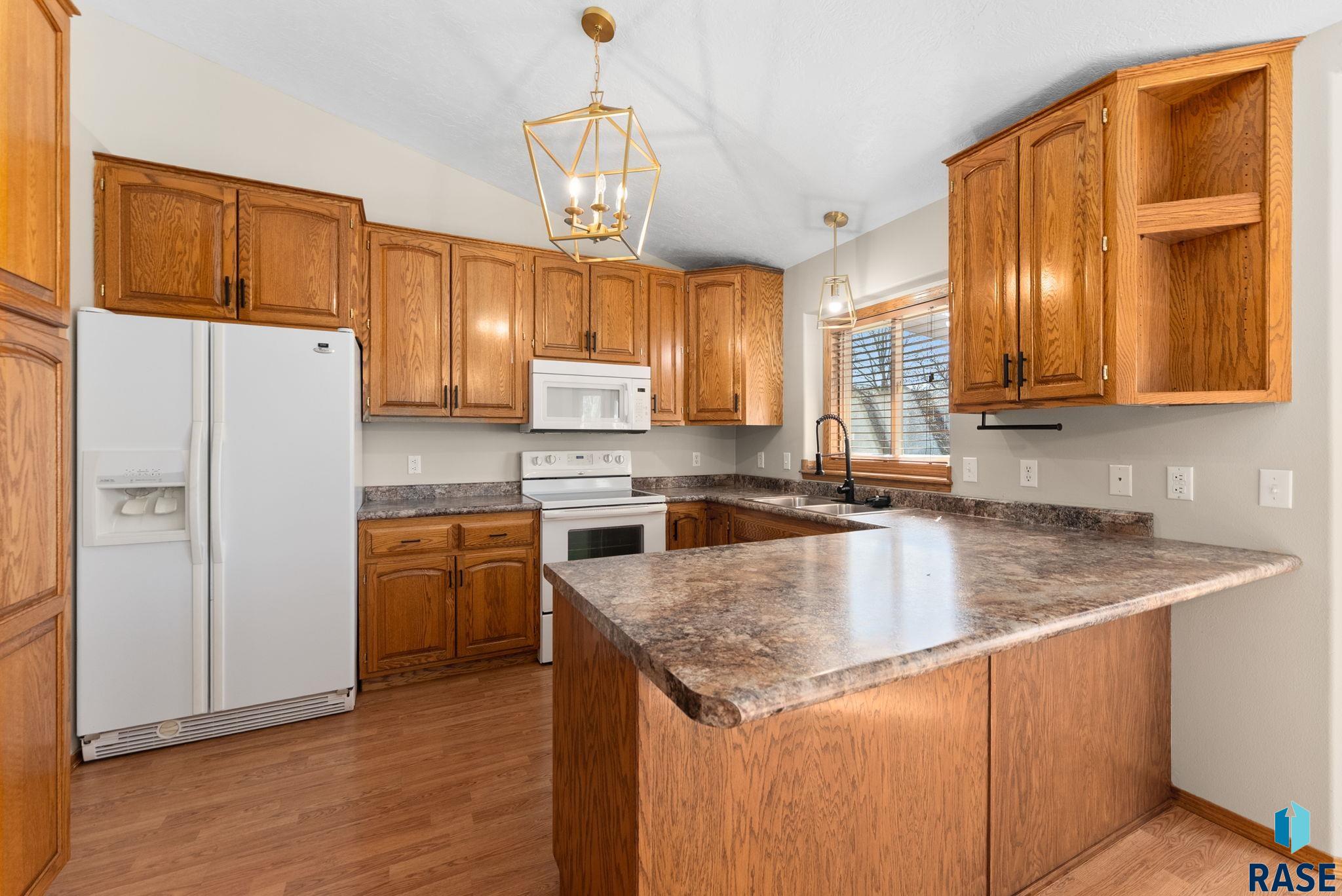 119 N La Salle Cir