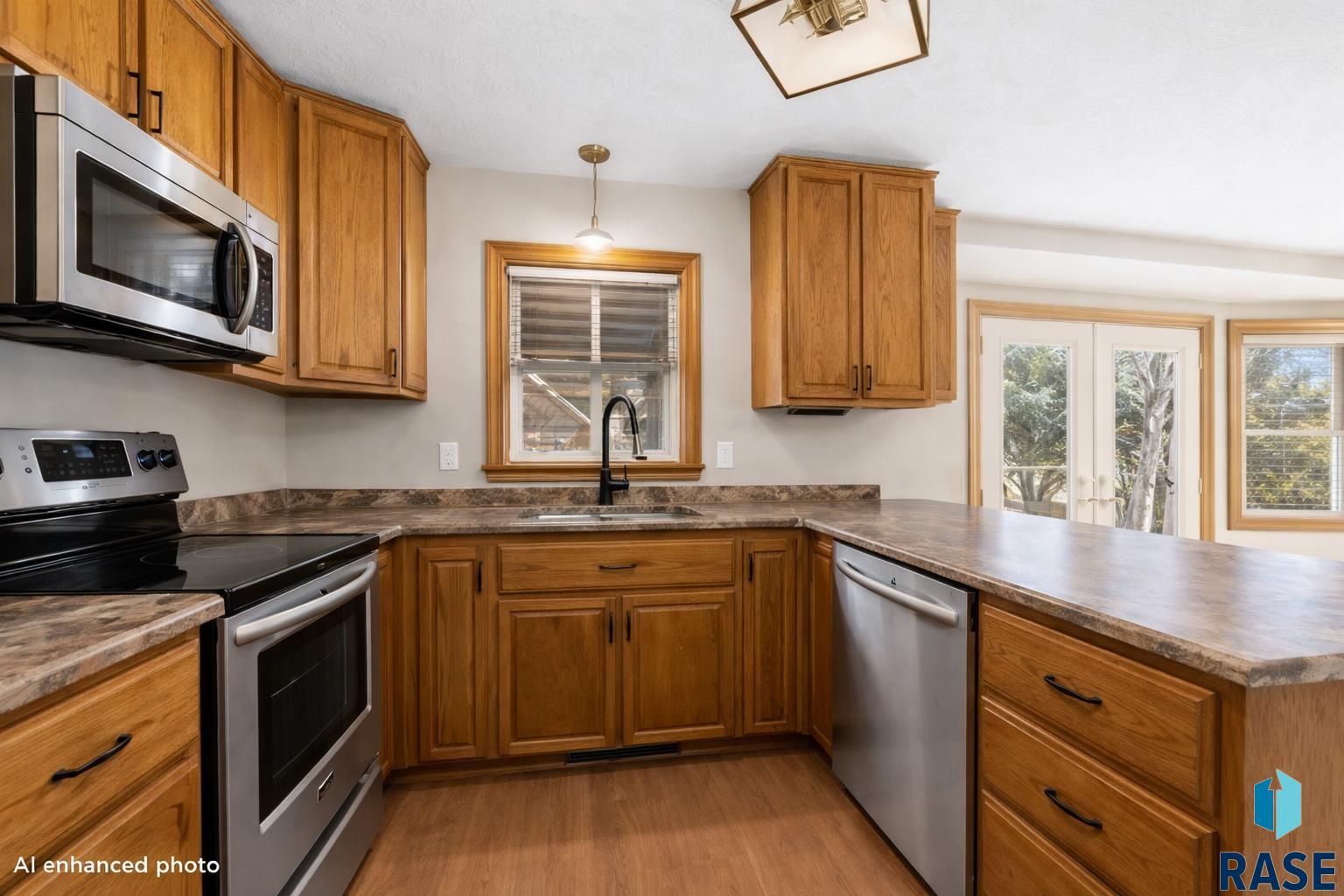 119 N La Salle Cir