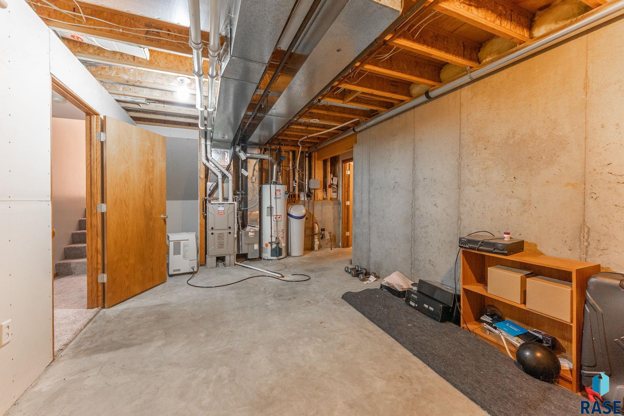 119 N La Salle Cir