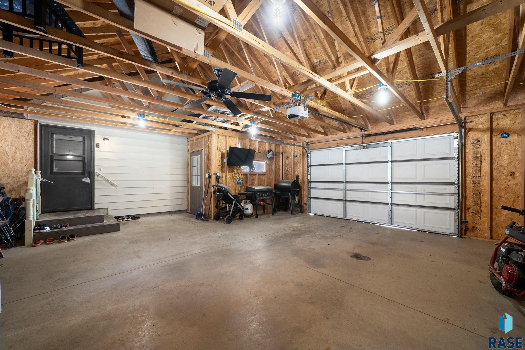 800 Montana Ave