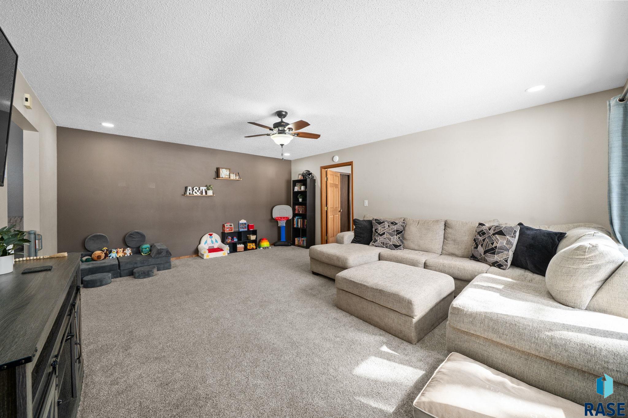 800 Montana Ave