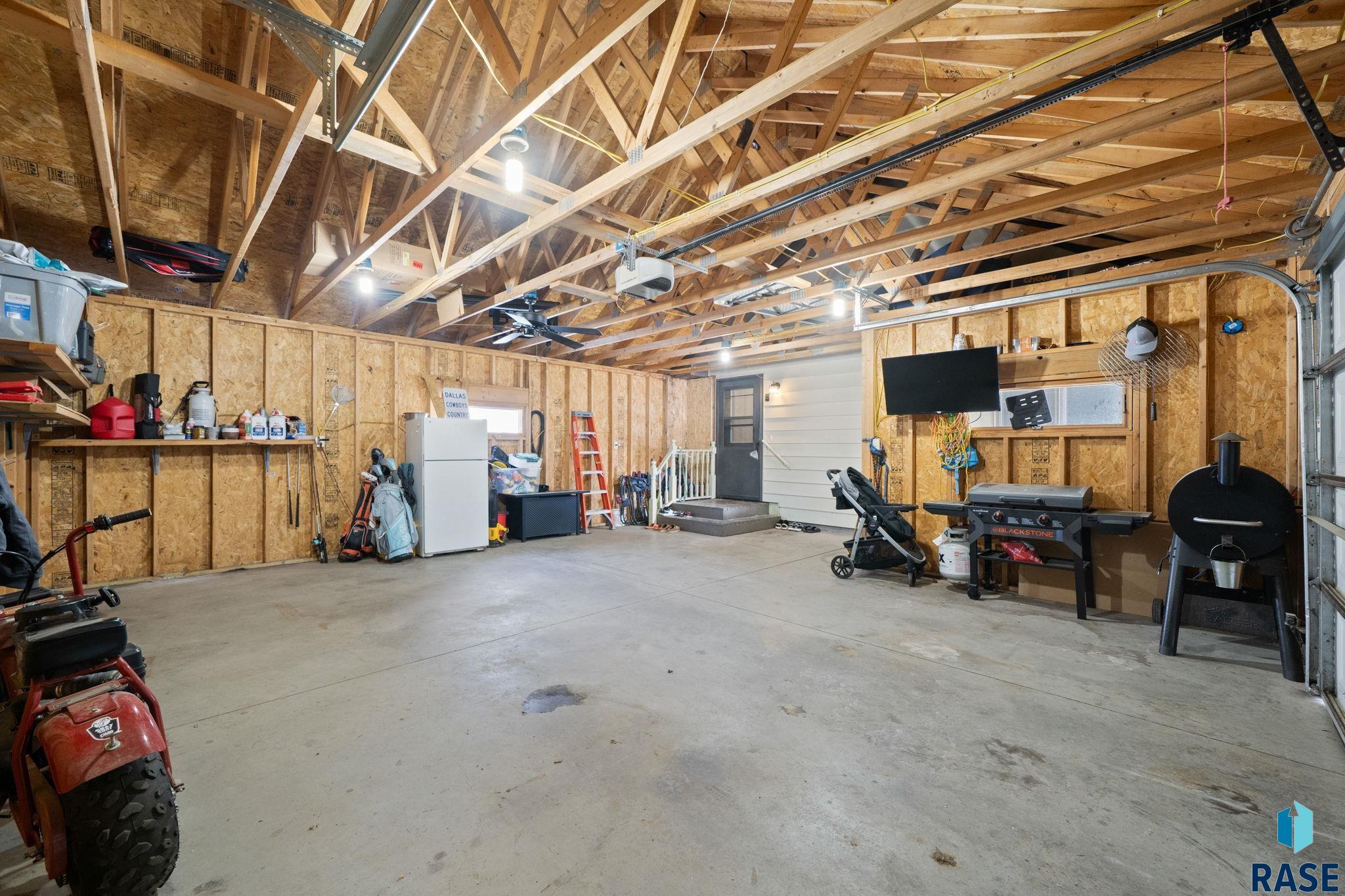 800 Montana Ave