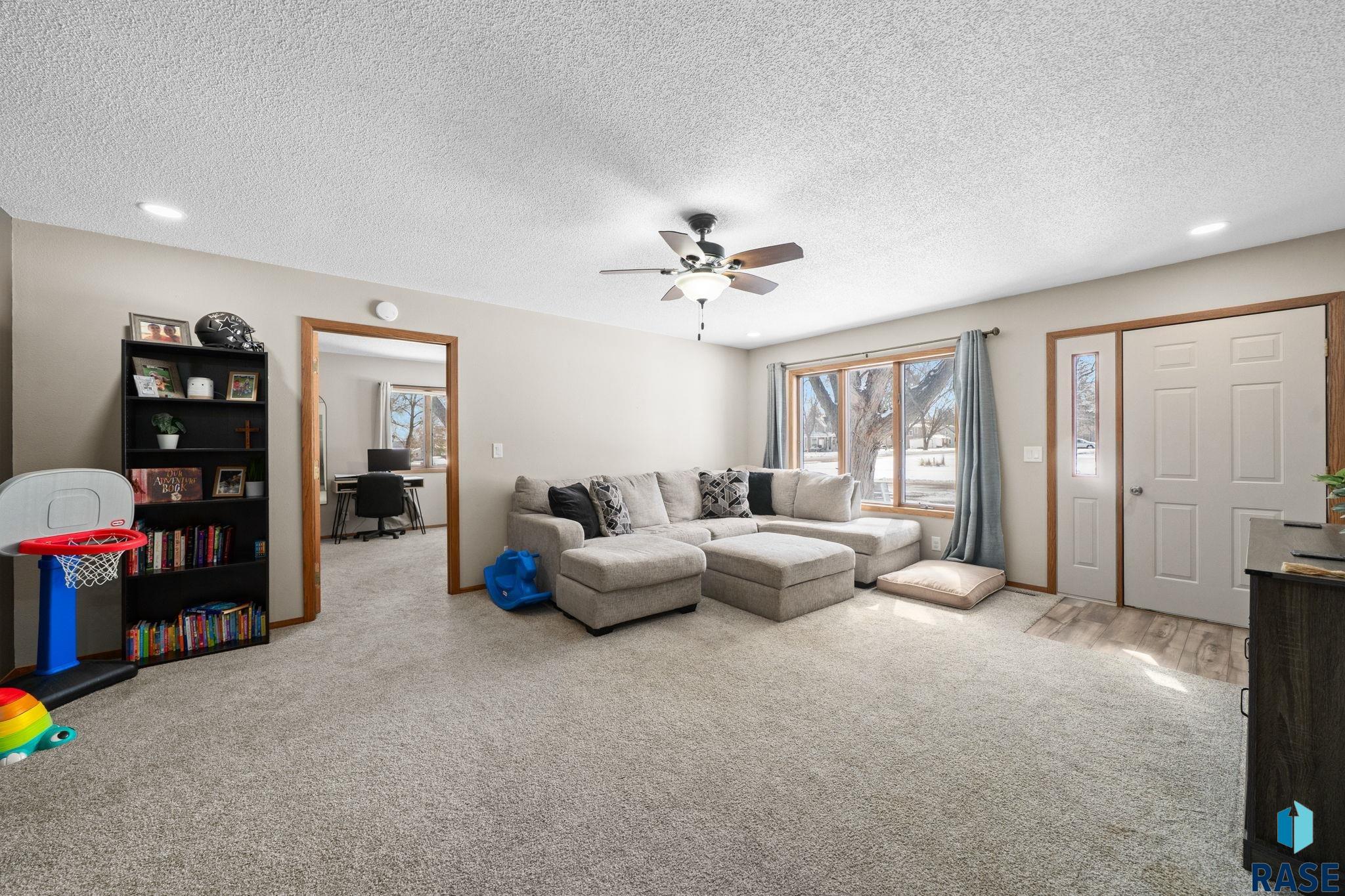800 Montana Ave