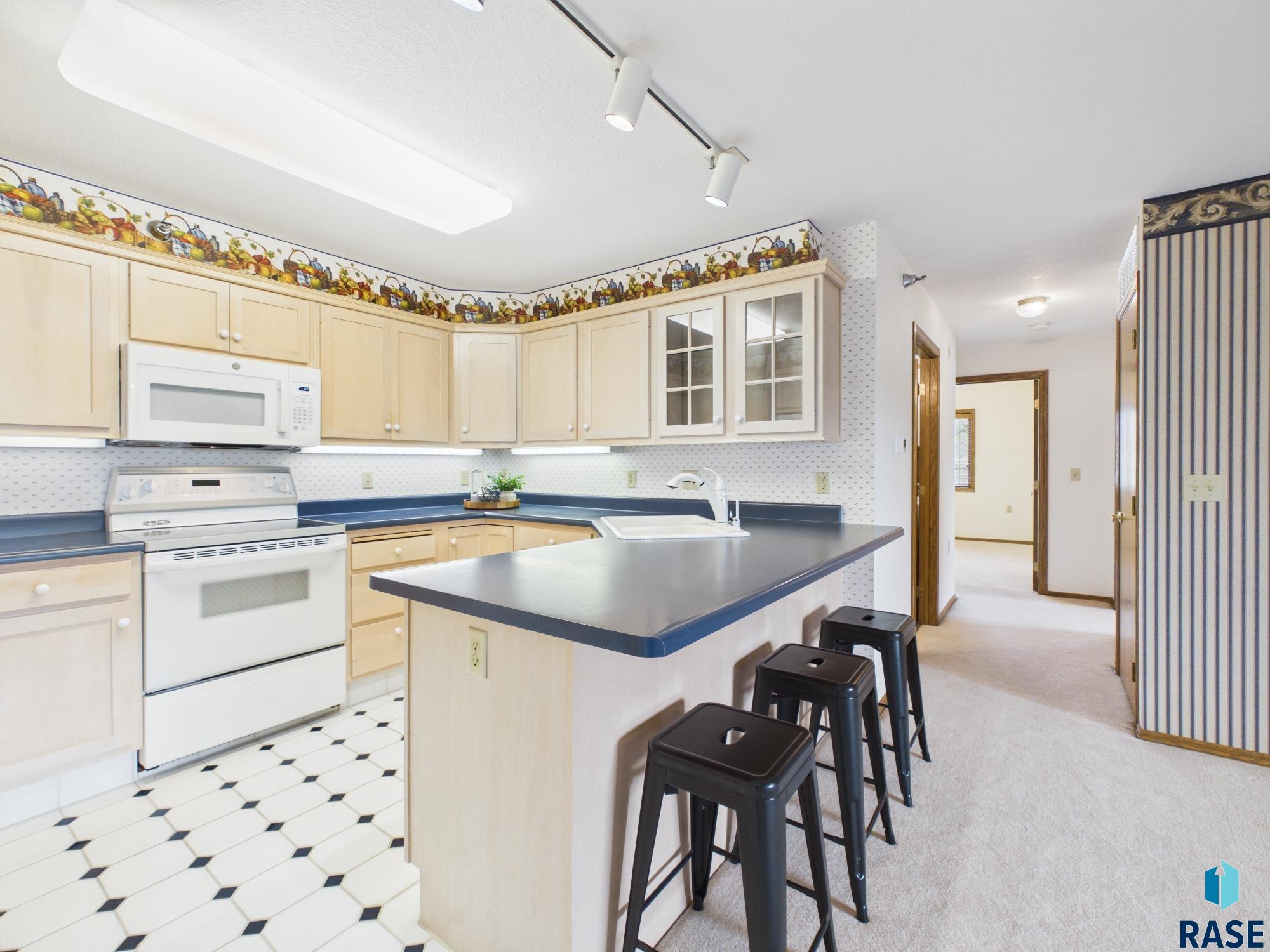 1600 S Southeastern Ave Unit: 306