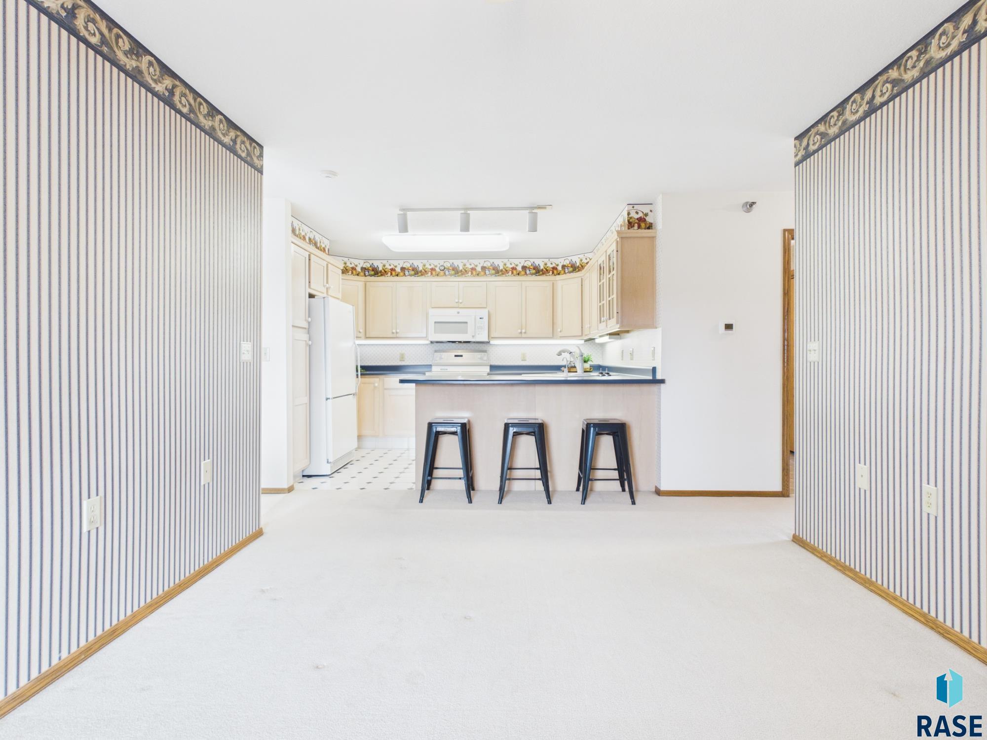 1600 S Southeastern Ave Unit: 306