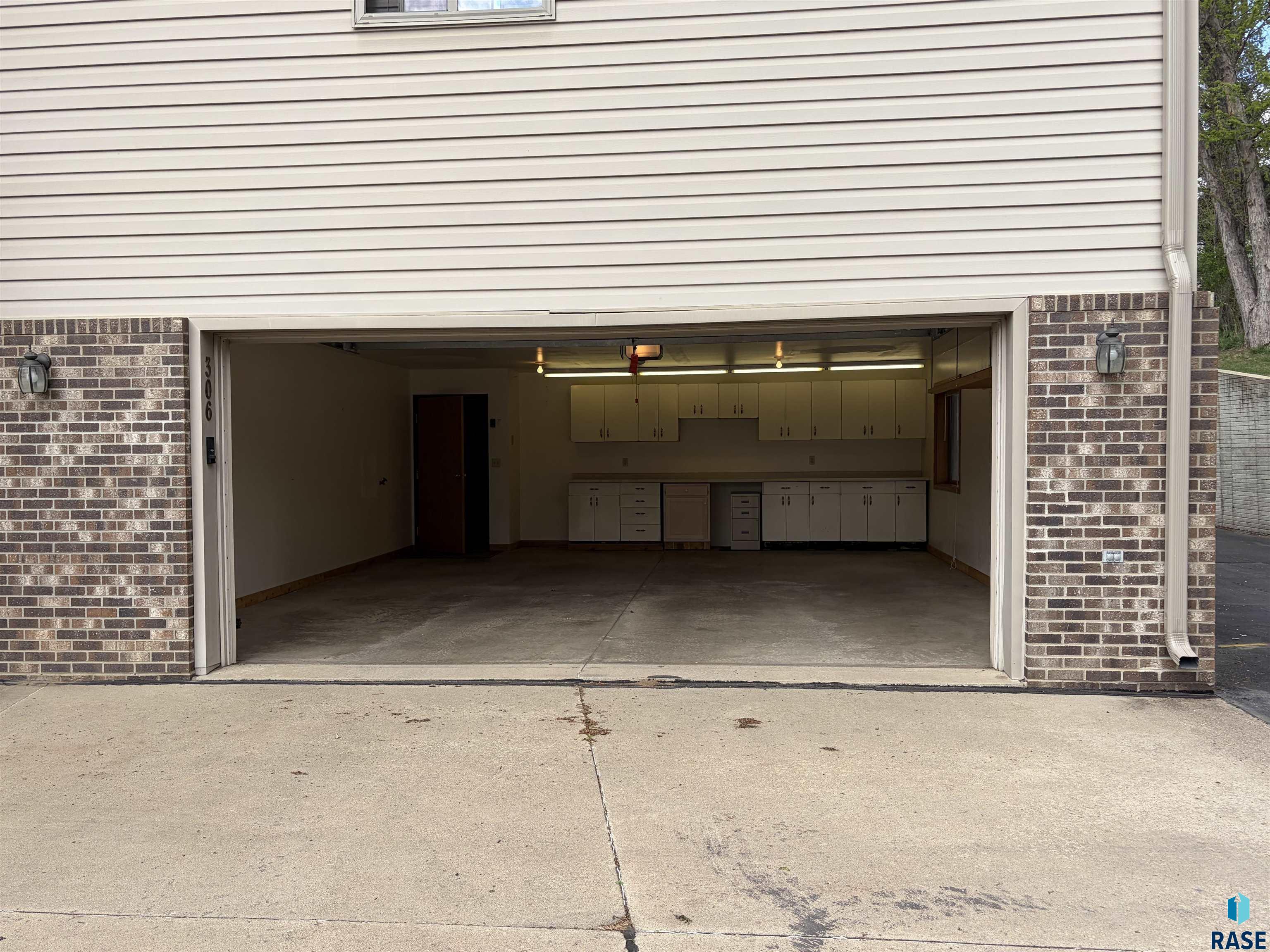 1600 S Southeastern Ave Unit: 306